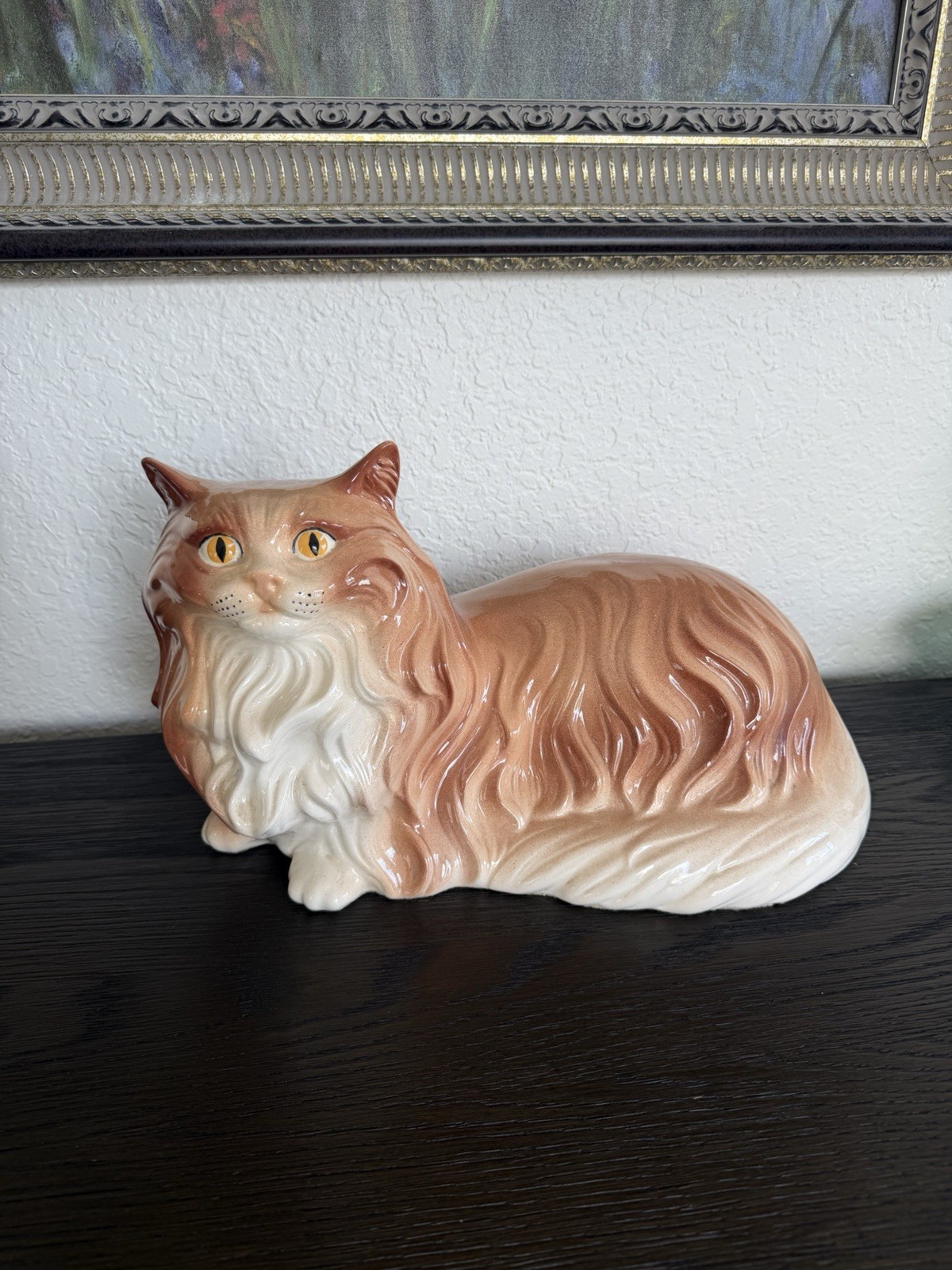 Vintage MCM 1970\'s Ceramic Persian Laying Cat Brown W Green Eyes Dexter 