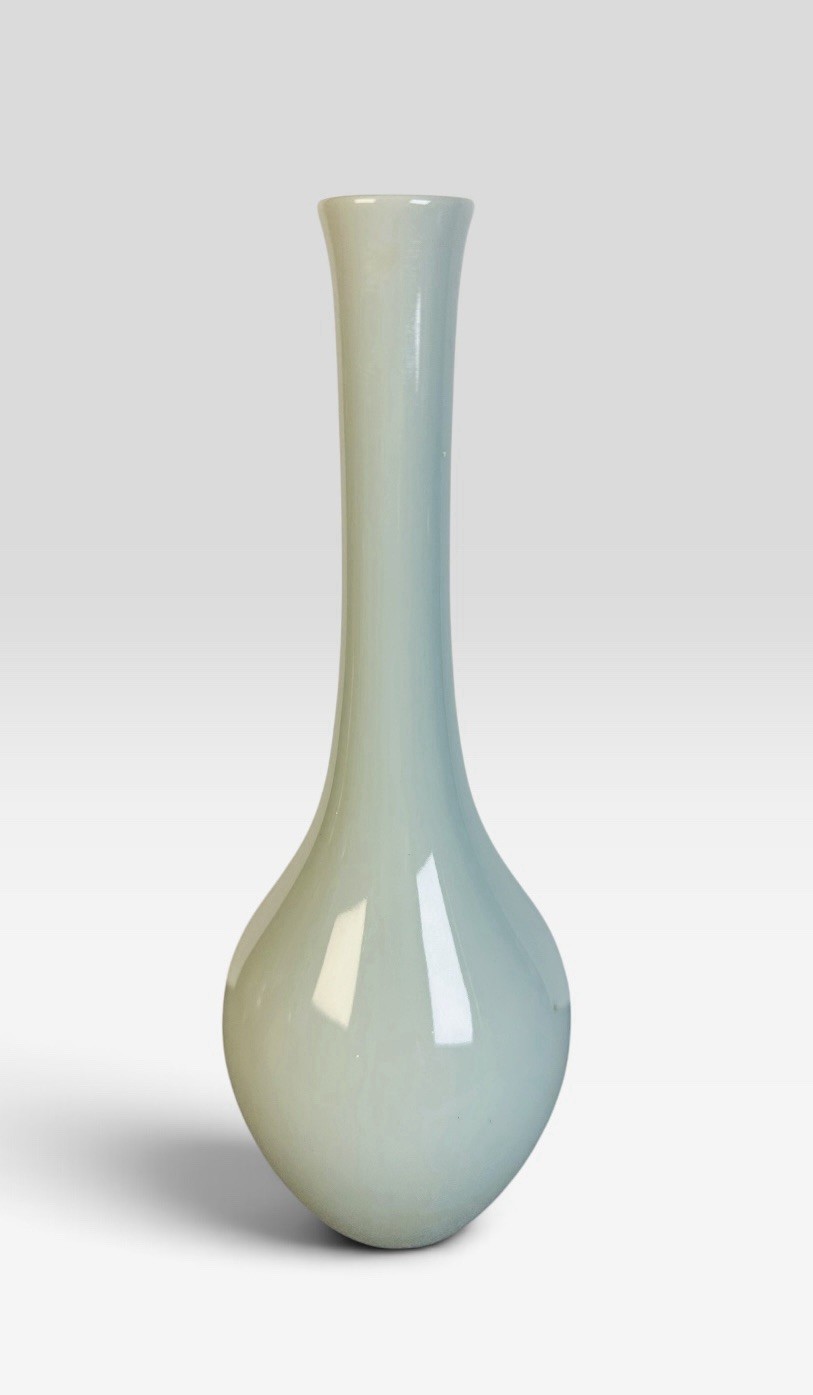 Vintage Gump’s Japanese Celadon Bud Vase Mid Century Modern 10.5” Made Japan Vintage Gump’s Japanese Celadon Bud Vase Mid Century Modern 10.5” Made Japan