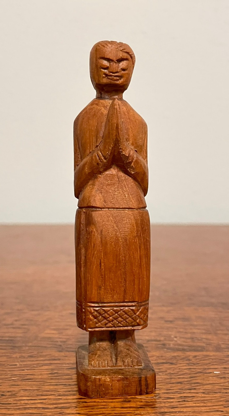 Hand Carved Thai Sawasdee Lady Wooden Figurine Praying Woman 5\