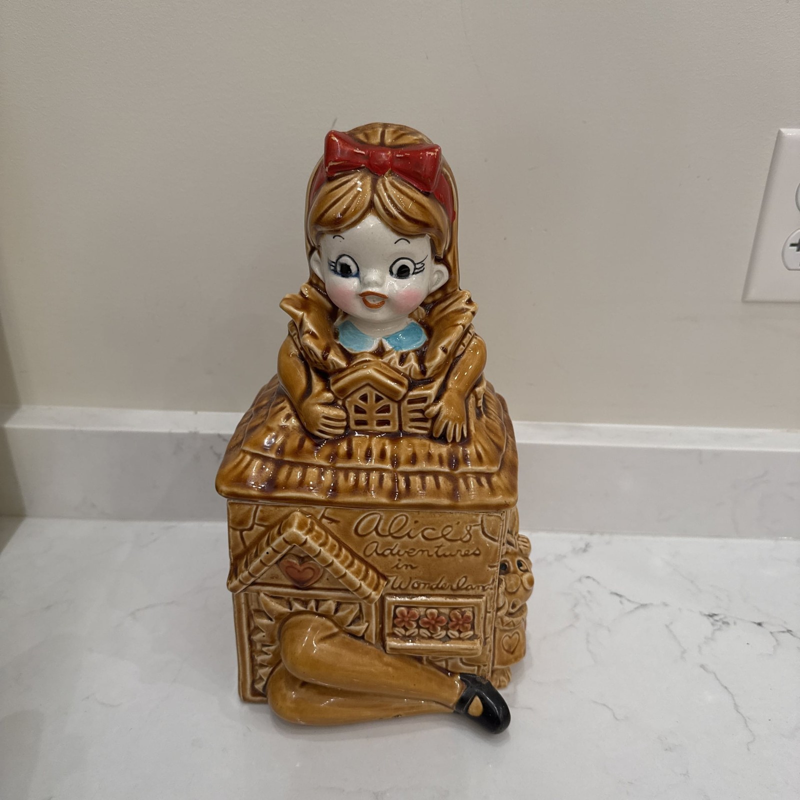 1968 Alice In Wonderland Cookie Jar 1968 Alice In Wonderland Cookie Jar