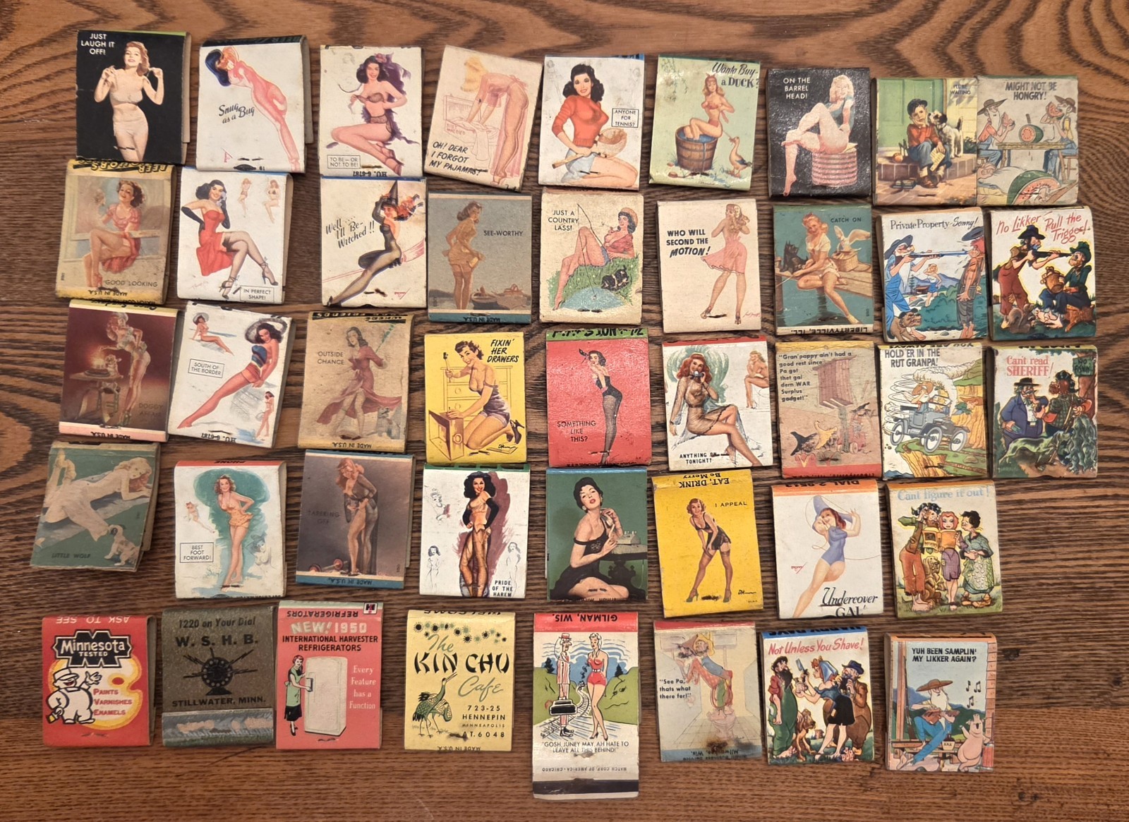 VINTAGE GIRLIE PIN-UP MATCH BOOKS COVERS 1940\'s - 1950\'s Lot of 42 WISCONSIN MN