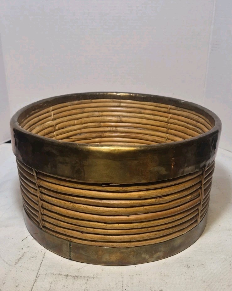 MCM Gabriella Crespi Style Pencil Reed Rattan Basket Bowl Round Brass Trim 12x6\
