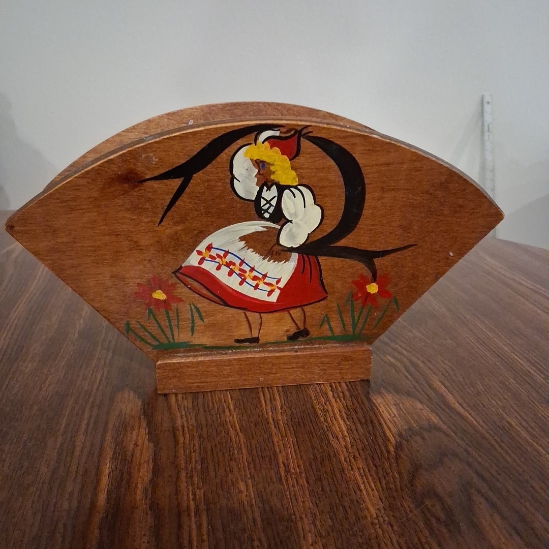 Woodcraftery Traditional Folk Art Girl Napkin Holder Hand Painted Vintage Wood 