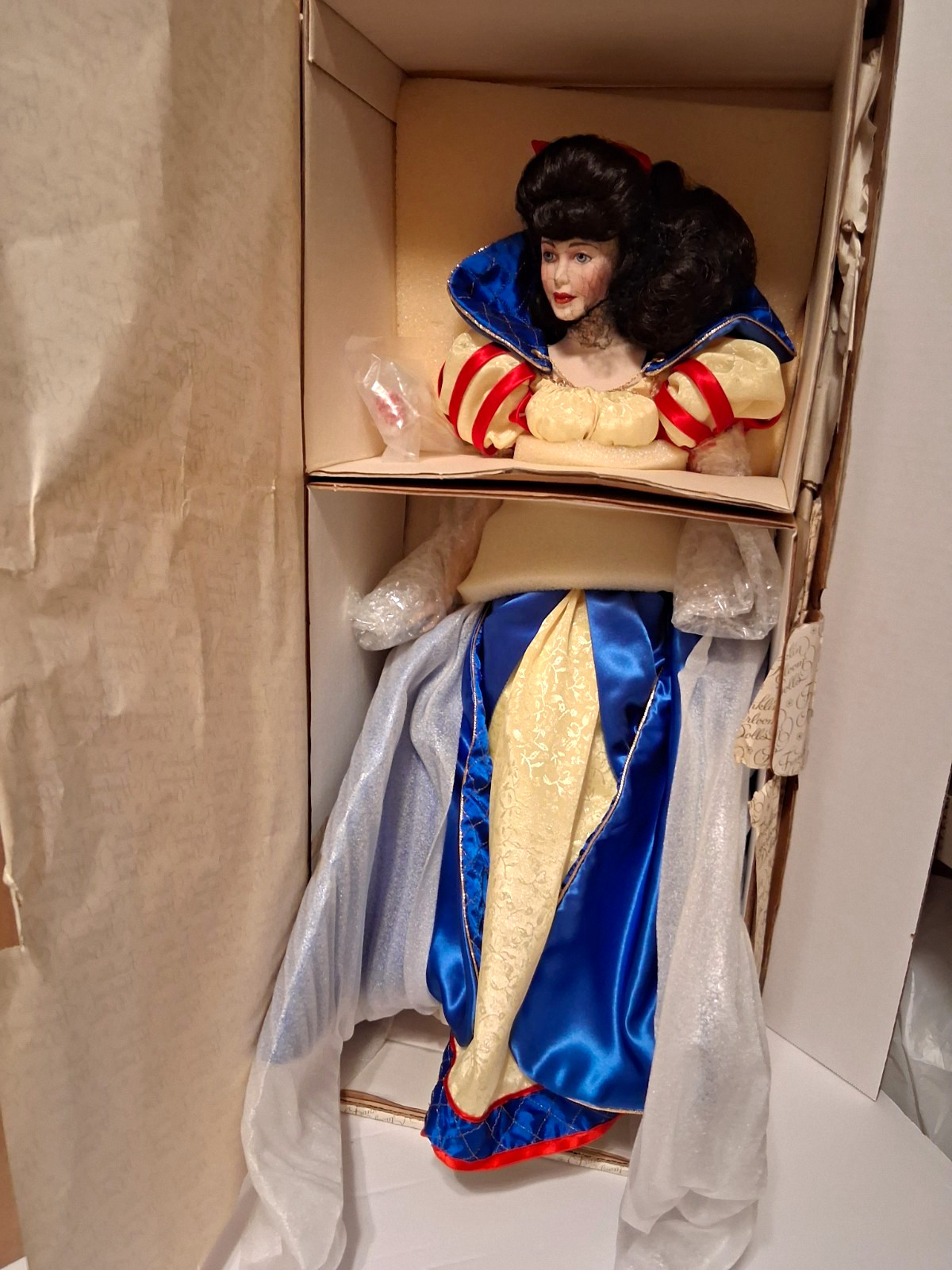 Franklin Heirloom Dolls Disney Snow White Movie 16\ Franklin Heirloom Dolls Disney Snow White Movie 16\