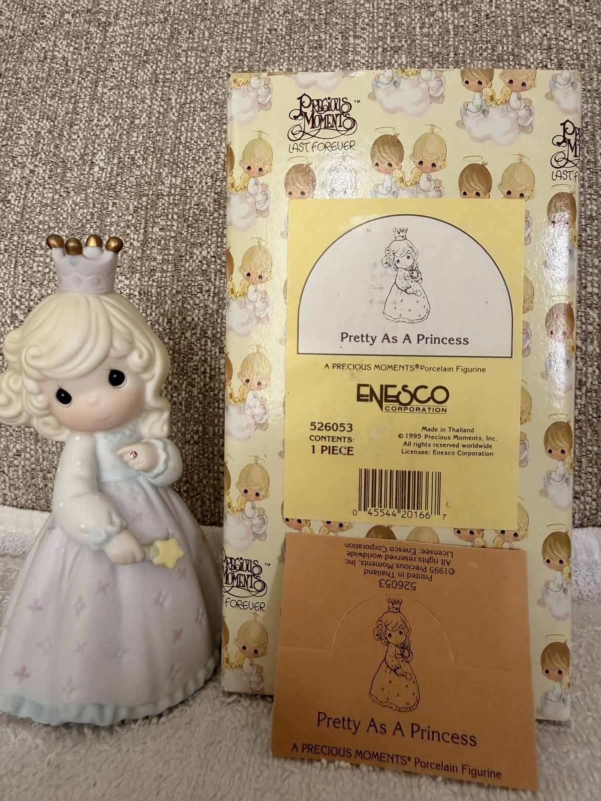 Precious Moments 1995 \'Pretty as a Princess\' Porcelain Figurine #526053 Precious Moments 1995 \'Pretty as a Princess\' Porcelain Figurine #526053