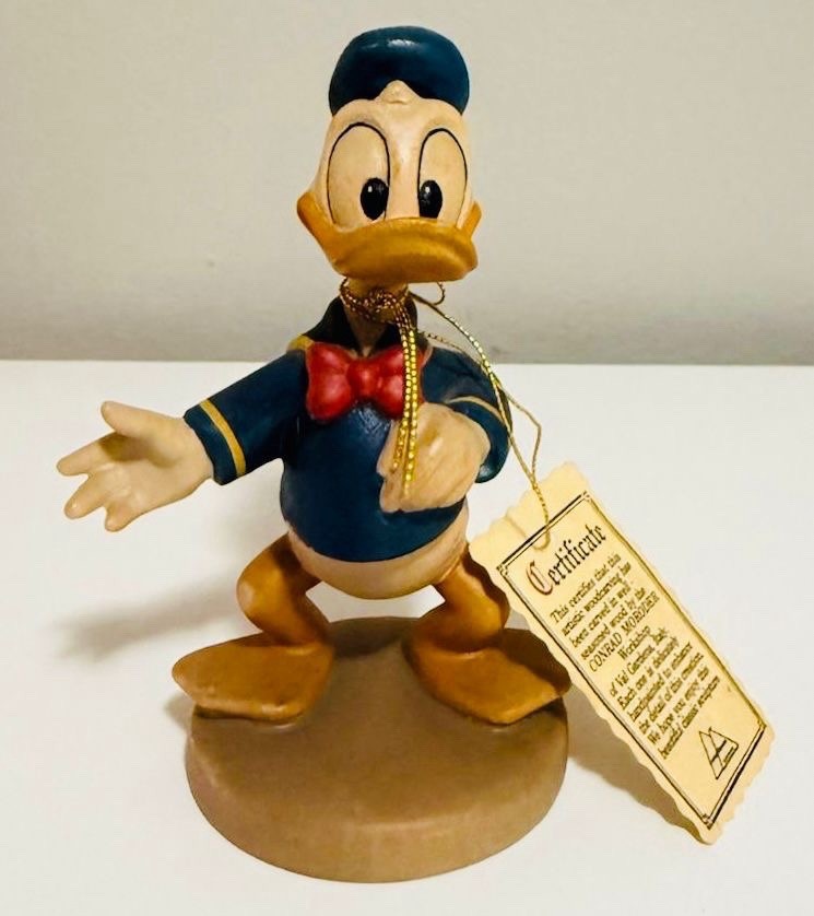 Vintage Conrad Moroder Disney Donald Duck Hand Carved Wood Figurine 5” Certifica