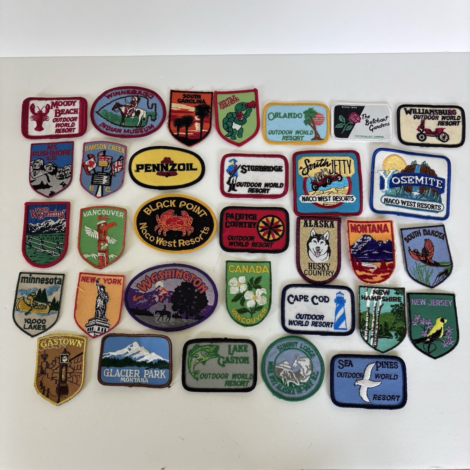 Vintage Lot Of 32 US States National Parks Fabric & US Places Souvenir Patches