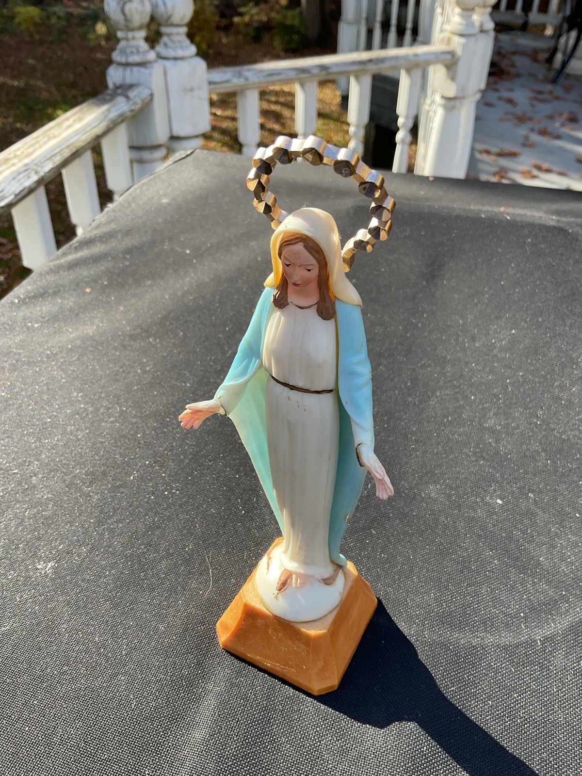 Vintage Virgin Mary With Halo Resin Italy 7” T