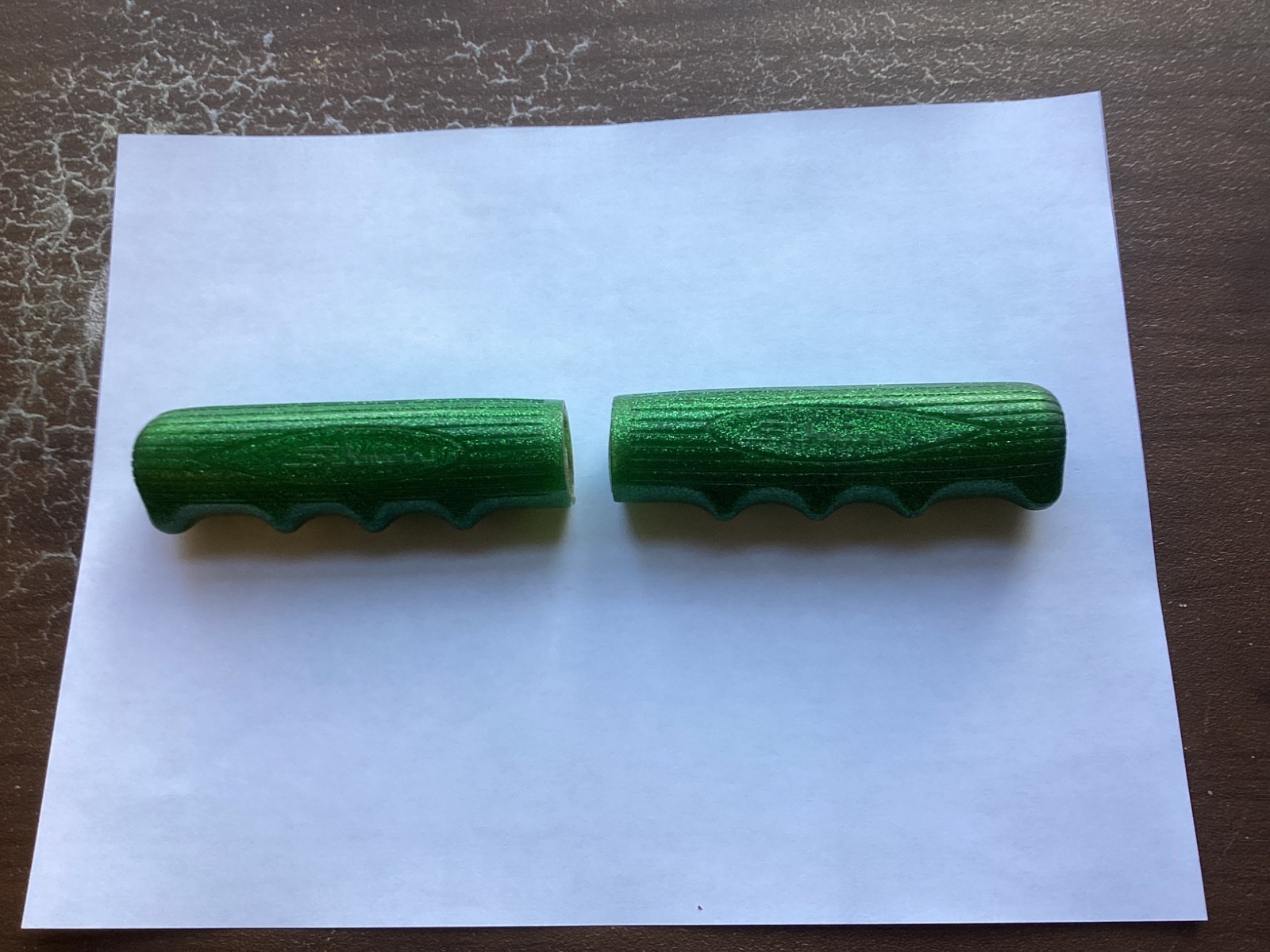 Vintage Schwinn Campus Green Sparkle Grips Stingray Muscle Bike 7/8”  4 3/8”