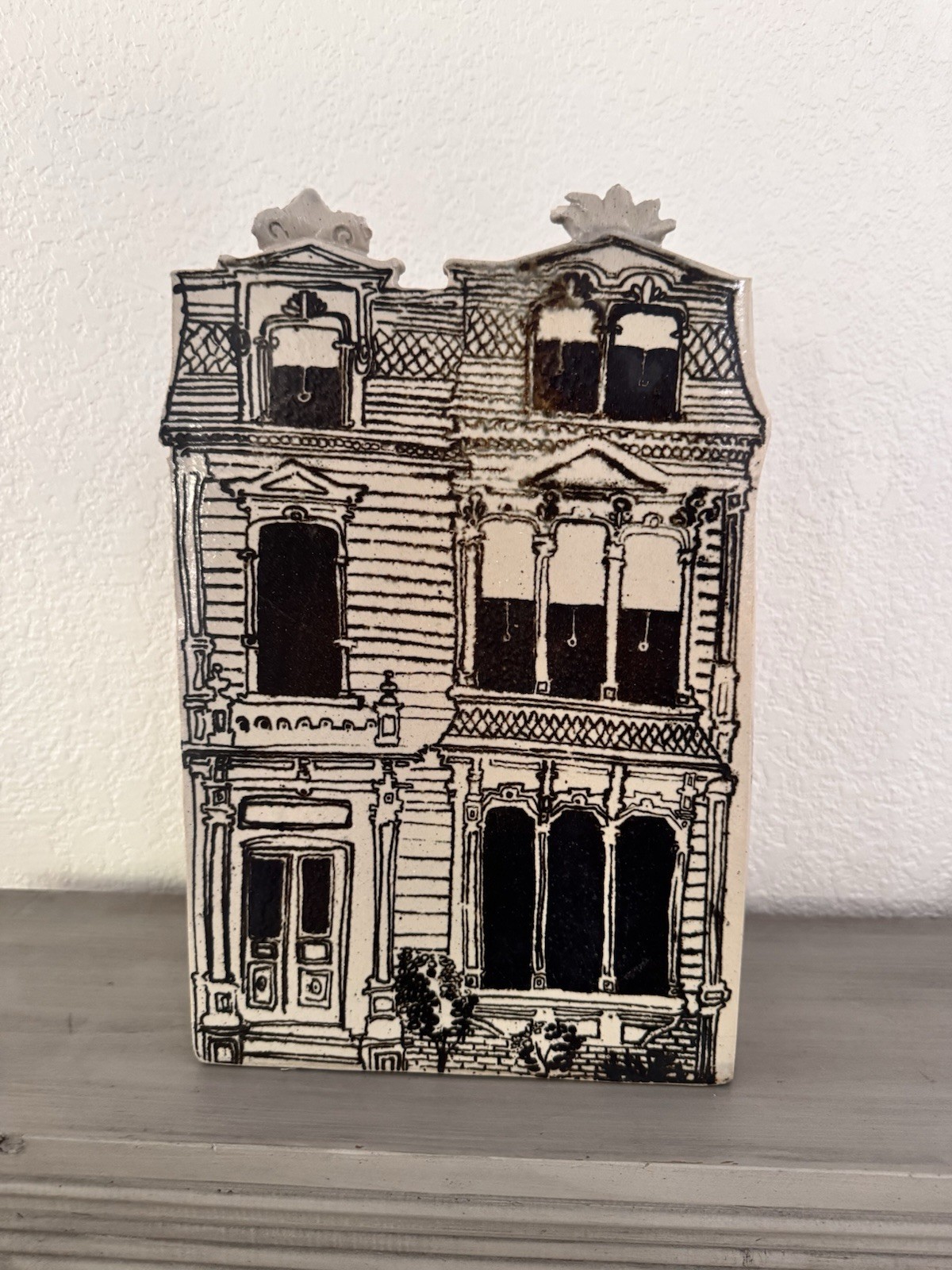 Vtg 1970s Jon Carlos Lopez Ceramic Victorian House Planter Vase Bennington 11.5