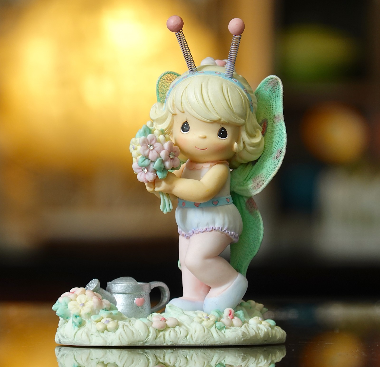Precious Moments 2003 Fairy Girl Butterfly Wings Flower Bouquet Figurine 4” RARE