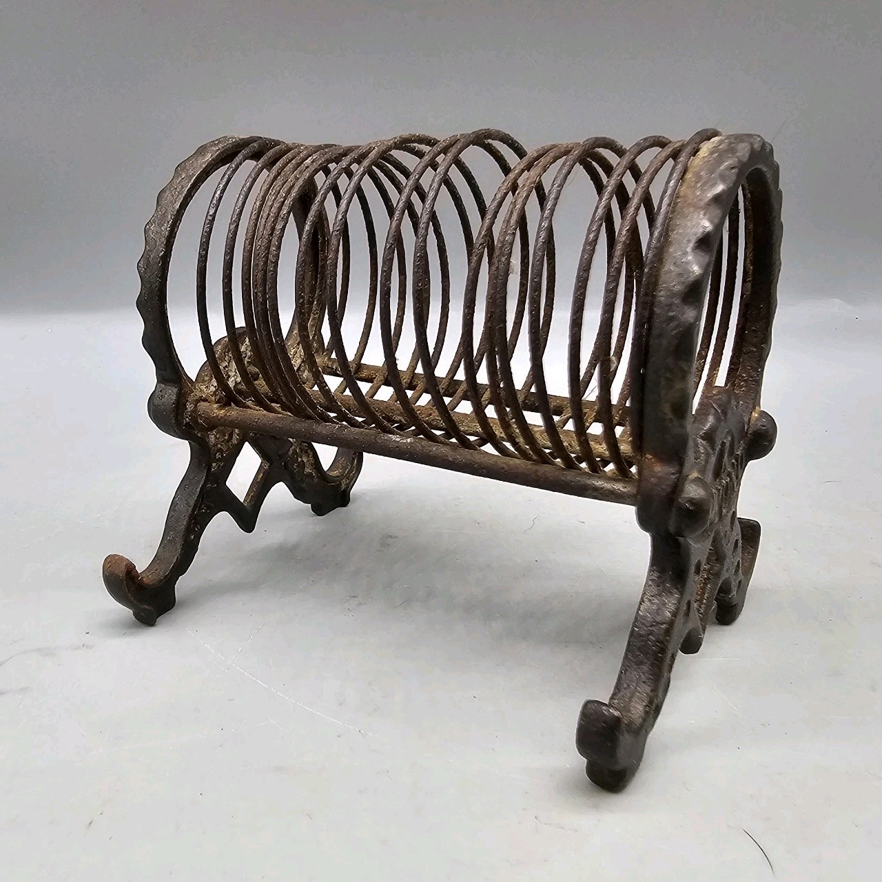 Antique Vintage Victorian Diamond K Cast Iron Spring Coil Desk Top Letter Holder Antique Vintage Victorian Diamond K Cast Iron Spring Coil Desk Top Letter Holder