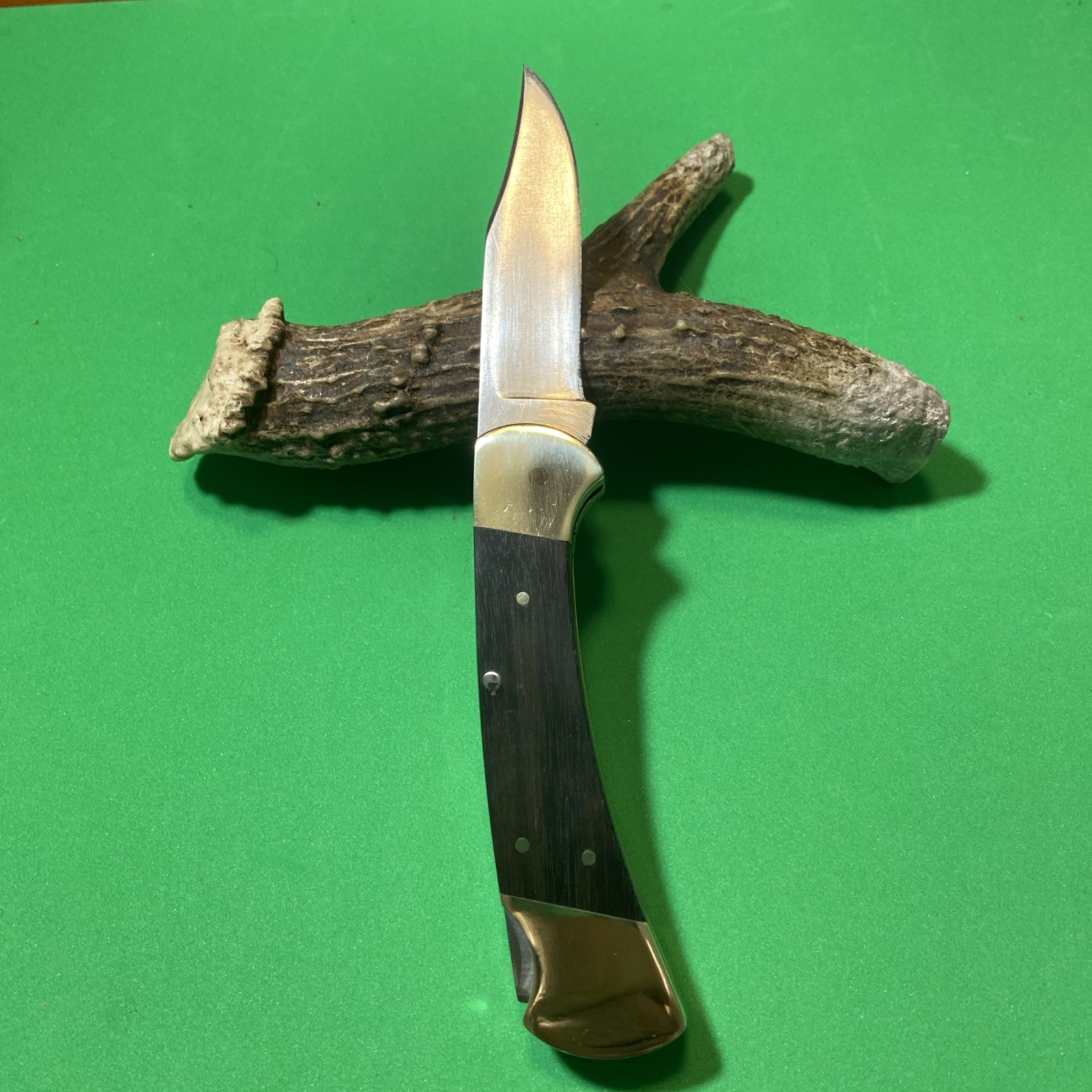 Vintage Buck 112 1970’sAbsolutely Beautiful And Well Preserved 2 Dot 440 Steel Vintage Buck 112 1970’sAbsolutely Beautiful And Well Preserved 2 Dot 440 Steel