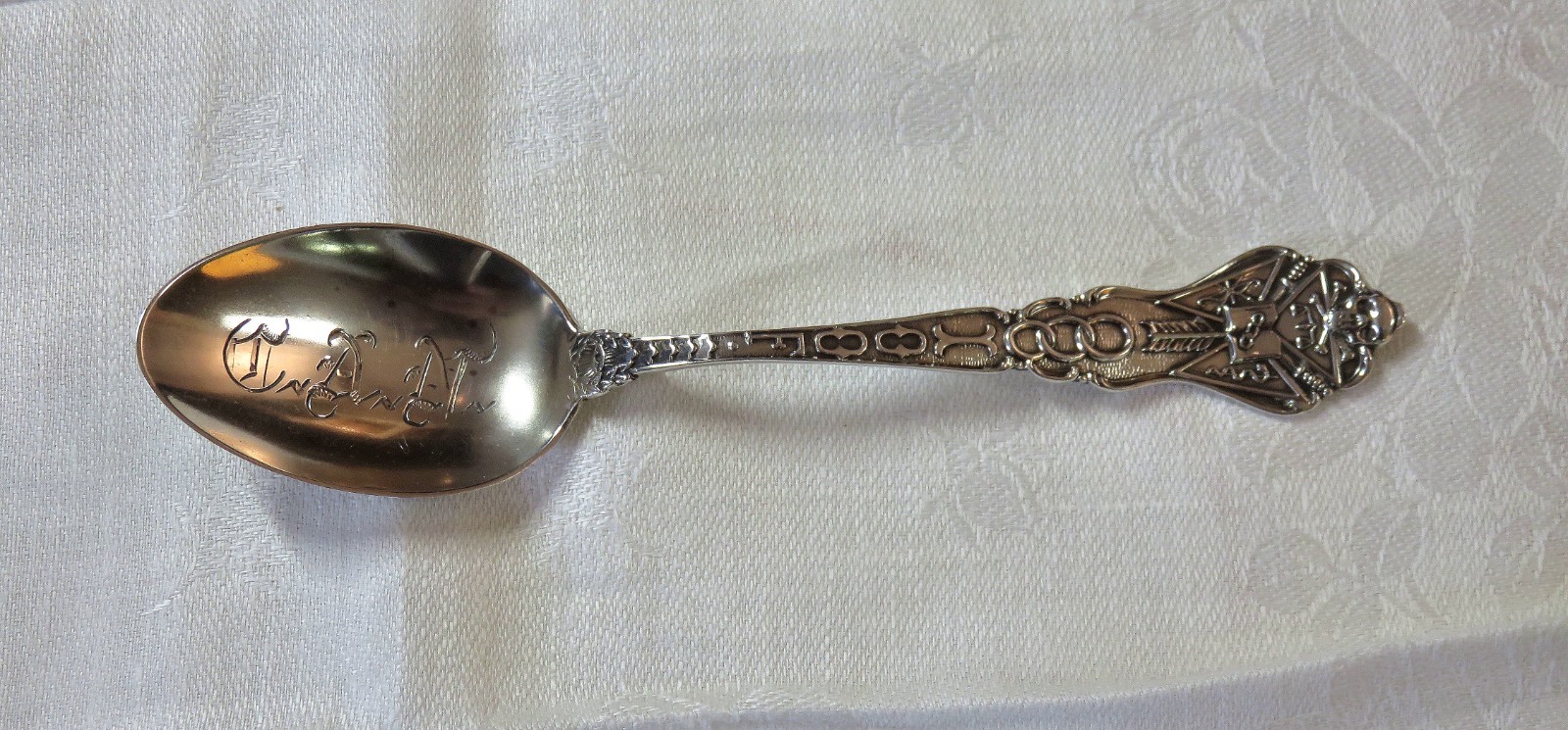 I.O.O.F ODD FELLOW STERLING SILVER SOUVNEIR SPOON. \