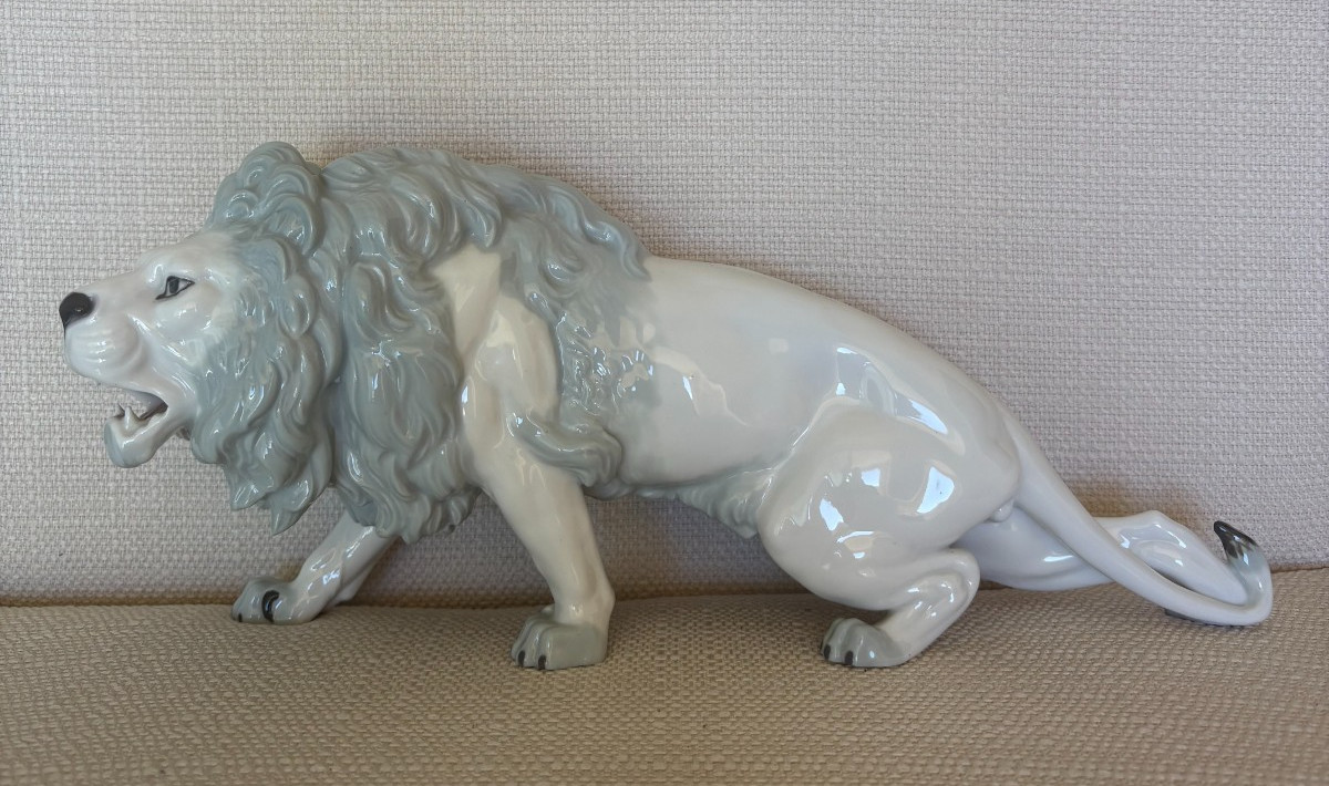RARE Vintage E. & A. Muller Porcelain White Lion Figurine