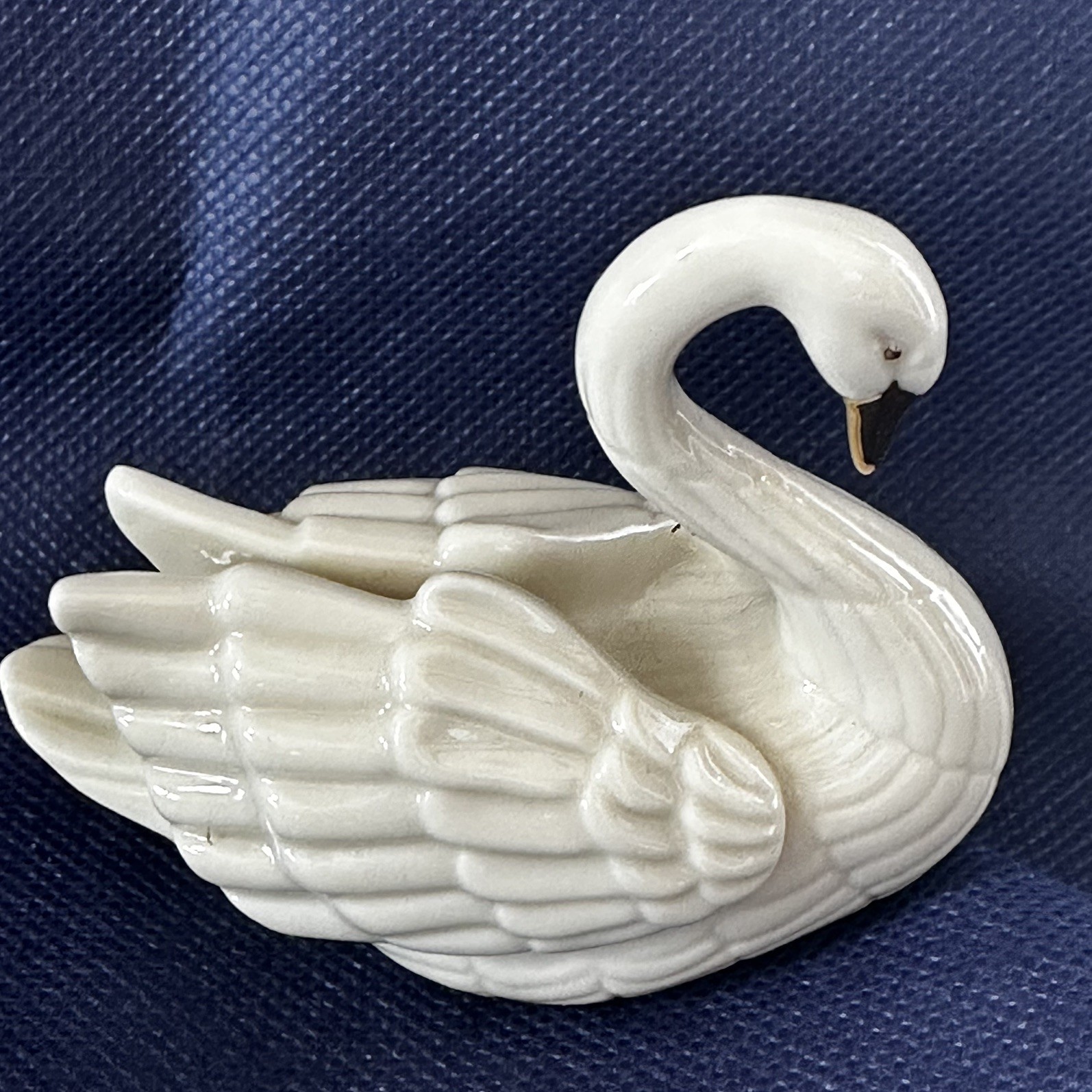 Vintage Lenox Swan Figurine 24K Gold Accents Place Card Holder/Cake Topper K3 Vintage Lenox Swan Figurine 24K Gold Accents Place Card Holder/Cake Topper K3