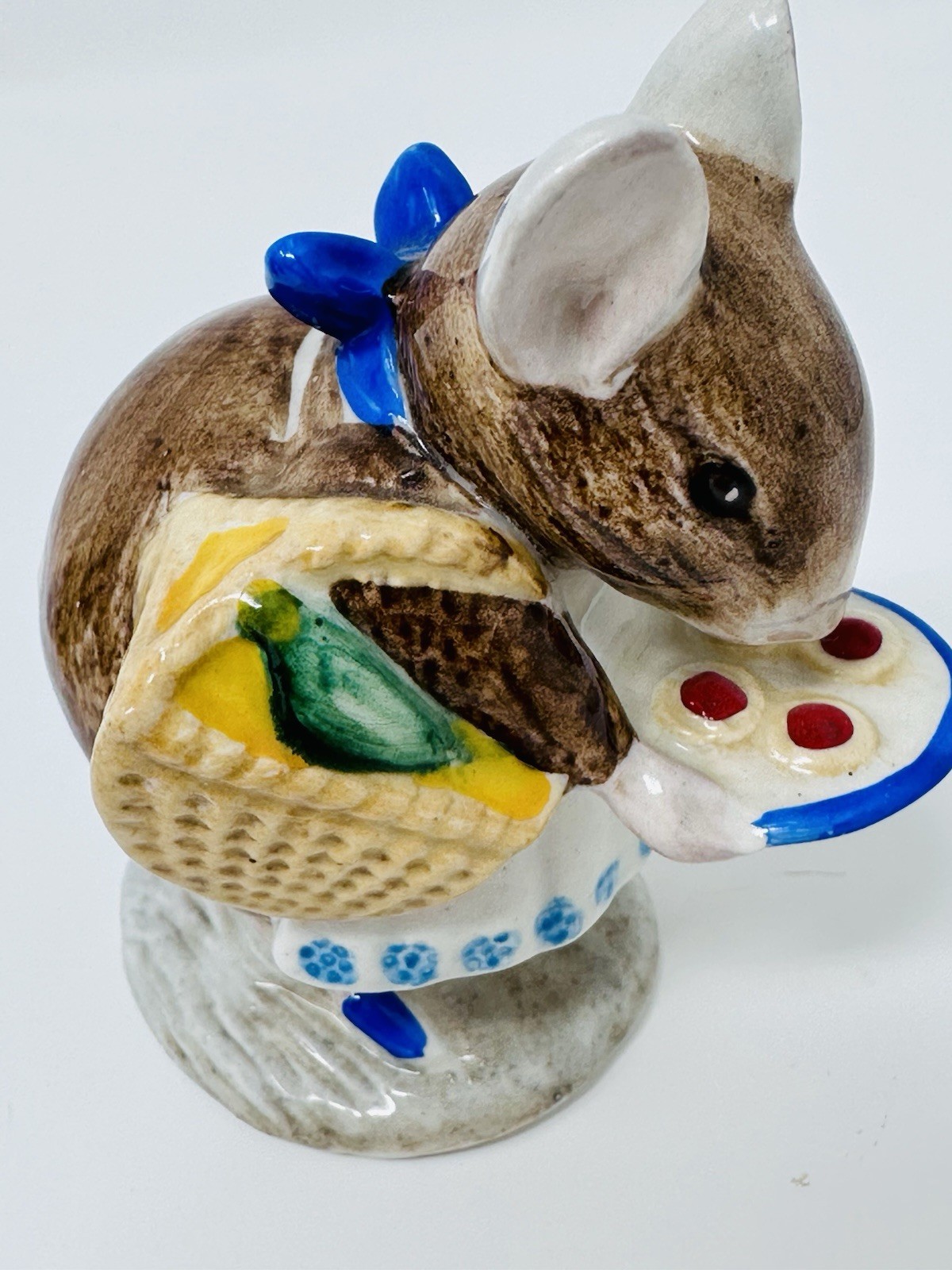 Vintage Beatrix Potter Beswick porcelain figurine Appley Dapply Baking Mouse '71 Vintage Beatrix Potter Beswick porcelain figurine Appley Dapply Baking Mouse '71