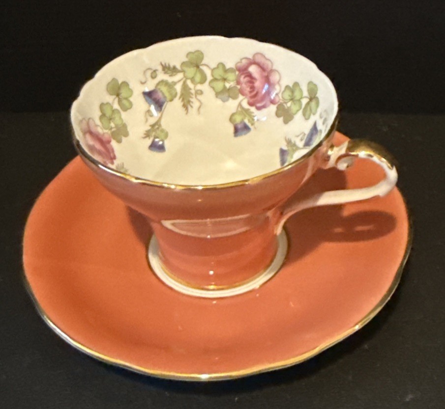 Aynsley Rustic Floral Pembroke Crocus Fluted Cabinet Tea Cup Saucer Bone China