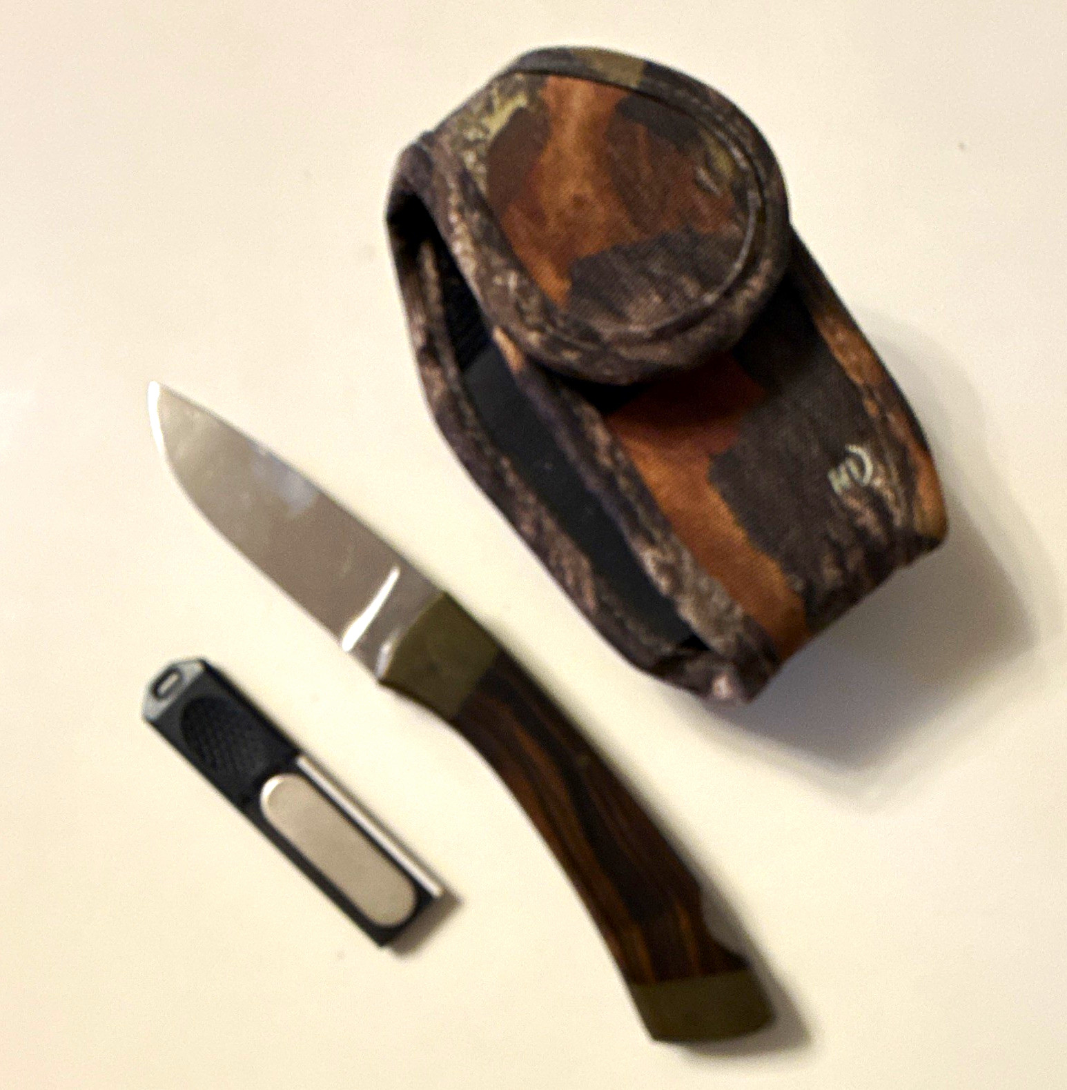 Edge Mark Adventurer 11-208 Fixed Blade Hunting Knife 440-C SS Drop Point Sheath