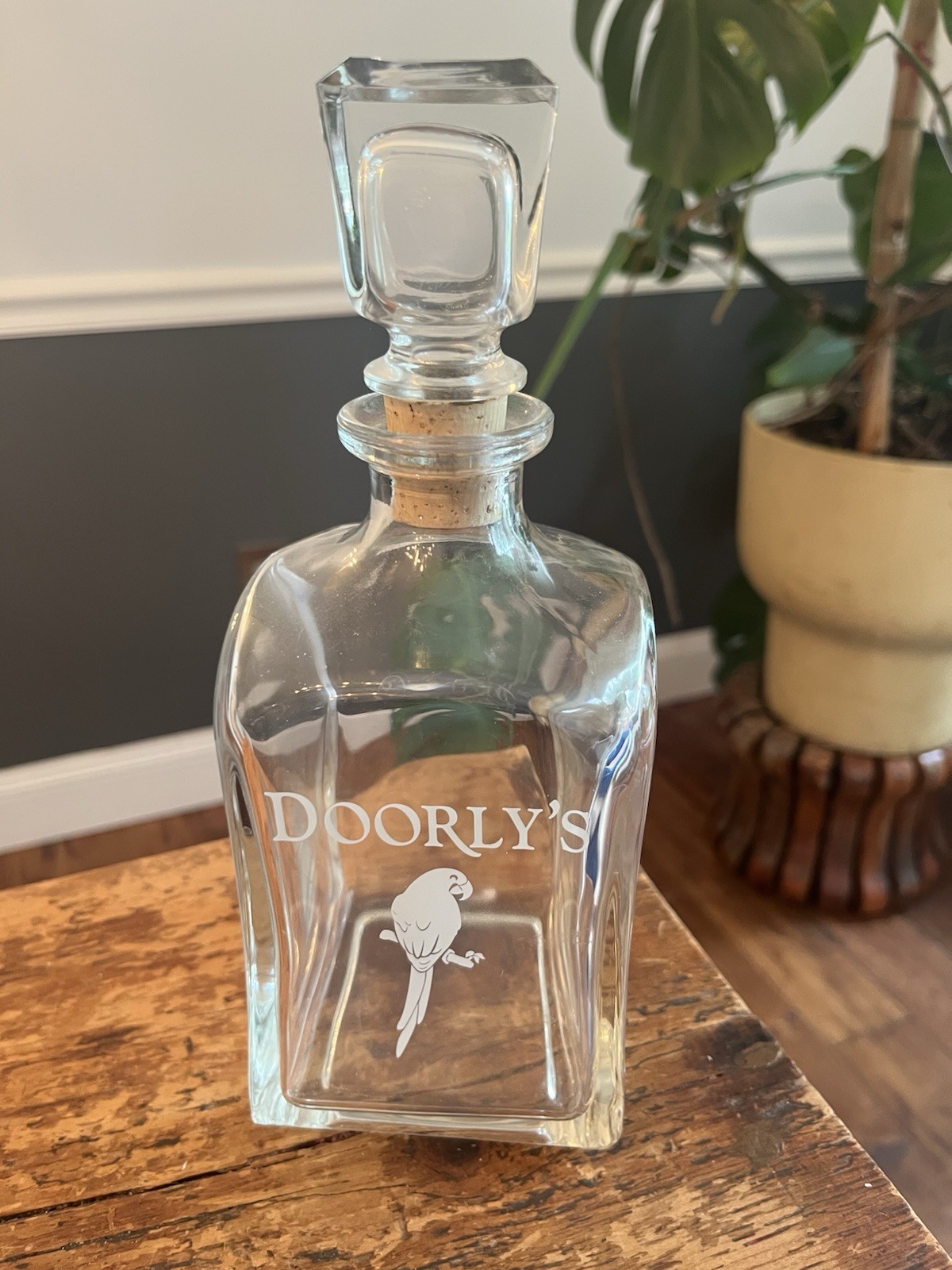 Doorly’s Vintage Clear Glass Made In Italy Barware Decanter Parrot Etching