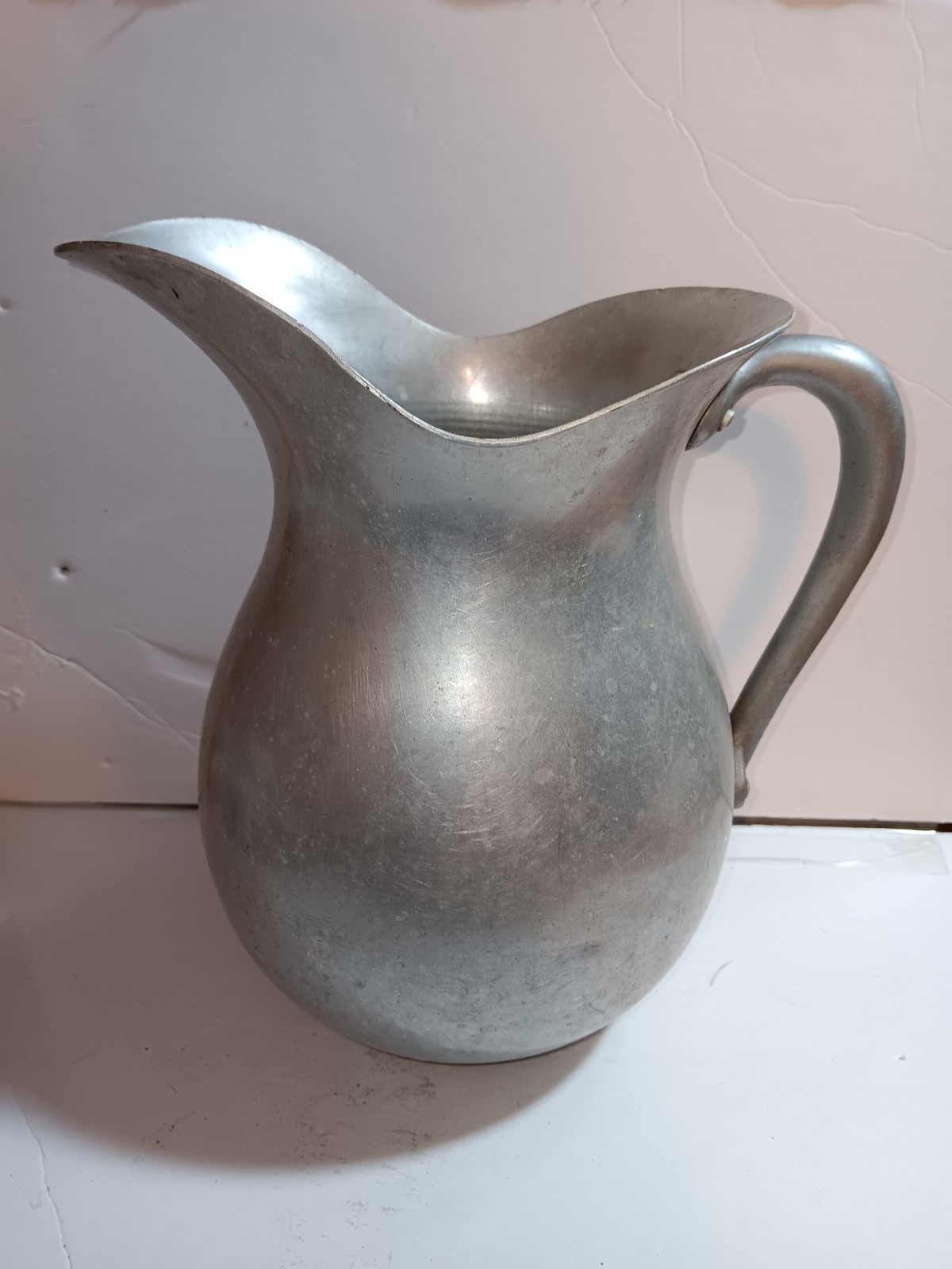 Vintage WEAR-EVER Aluminum Pitcher Tac u Co. Trademark Us no 956 Planter