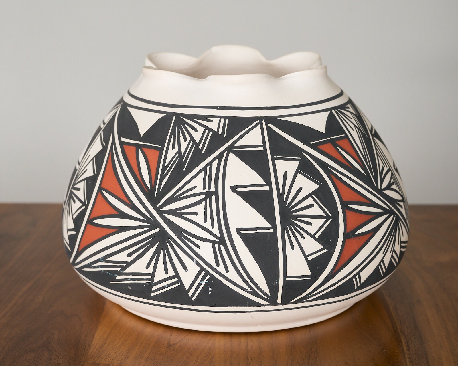 Native American ACOMA Pottery Vase Hand Painted Fluted Rim Black White Signed Native American ACOMA Pottery Vase Hand Painted Fluted Rim Black White Signed
