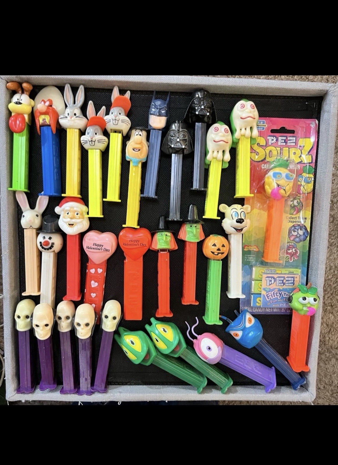 Vintage PEZ dispenser Lot (x31) (1990’s-2000’s)