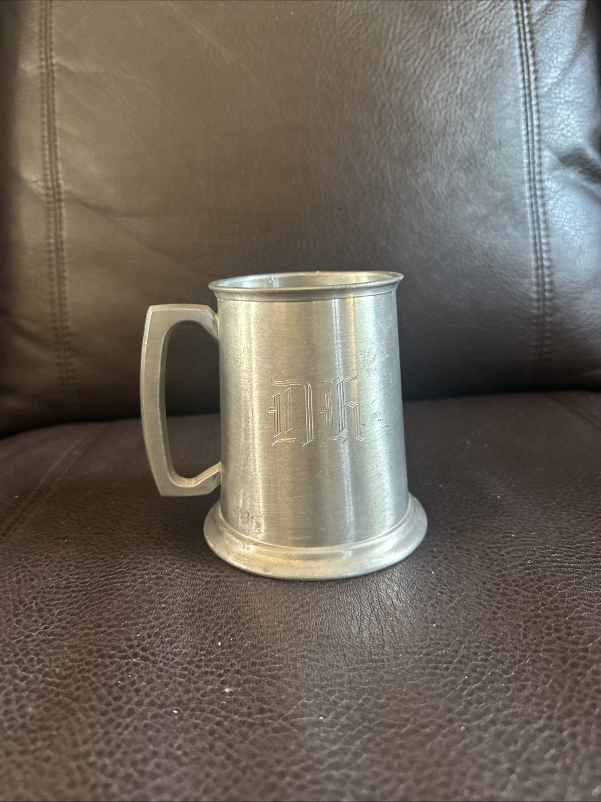 Leonard Eales of Sheffield English Pewter Clear Bottom Stein Engraved