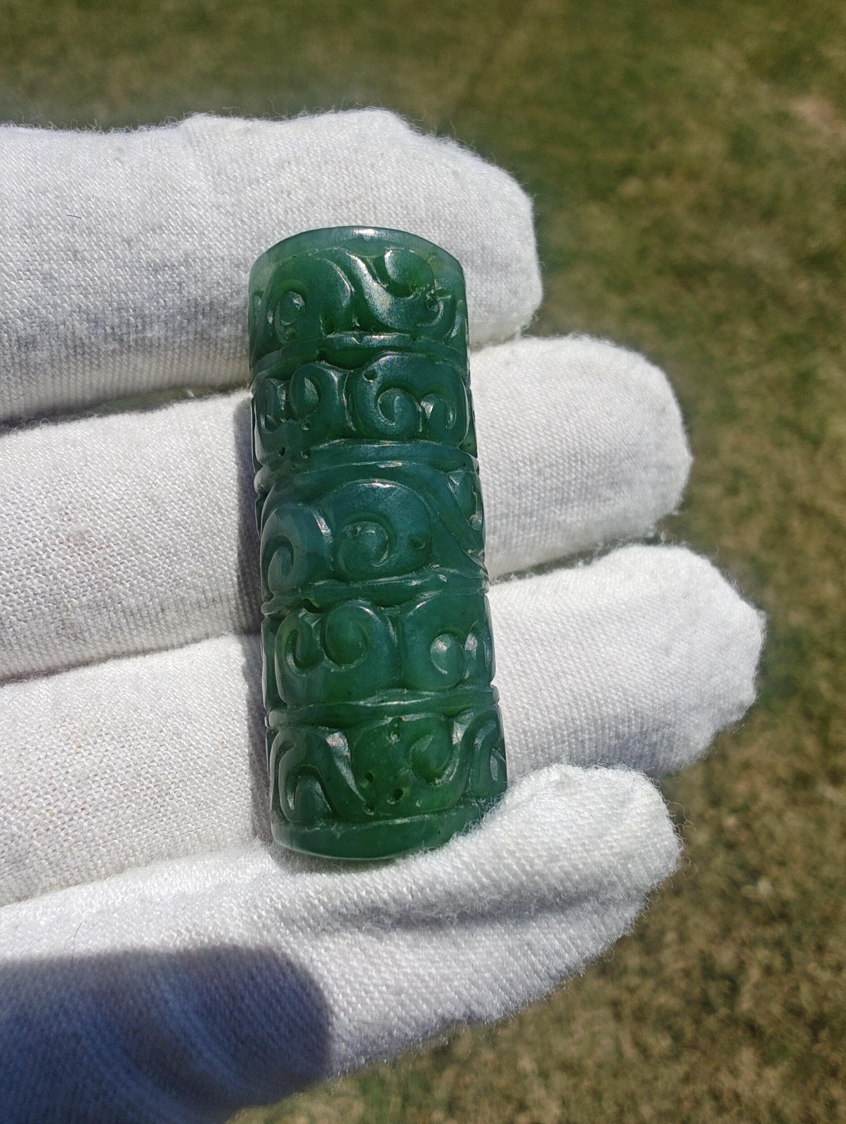 Canadian Spinach Green Nephrite Jade Bangle (66.53mm Horizontal Inner Diameter)