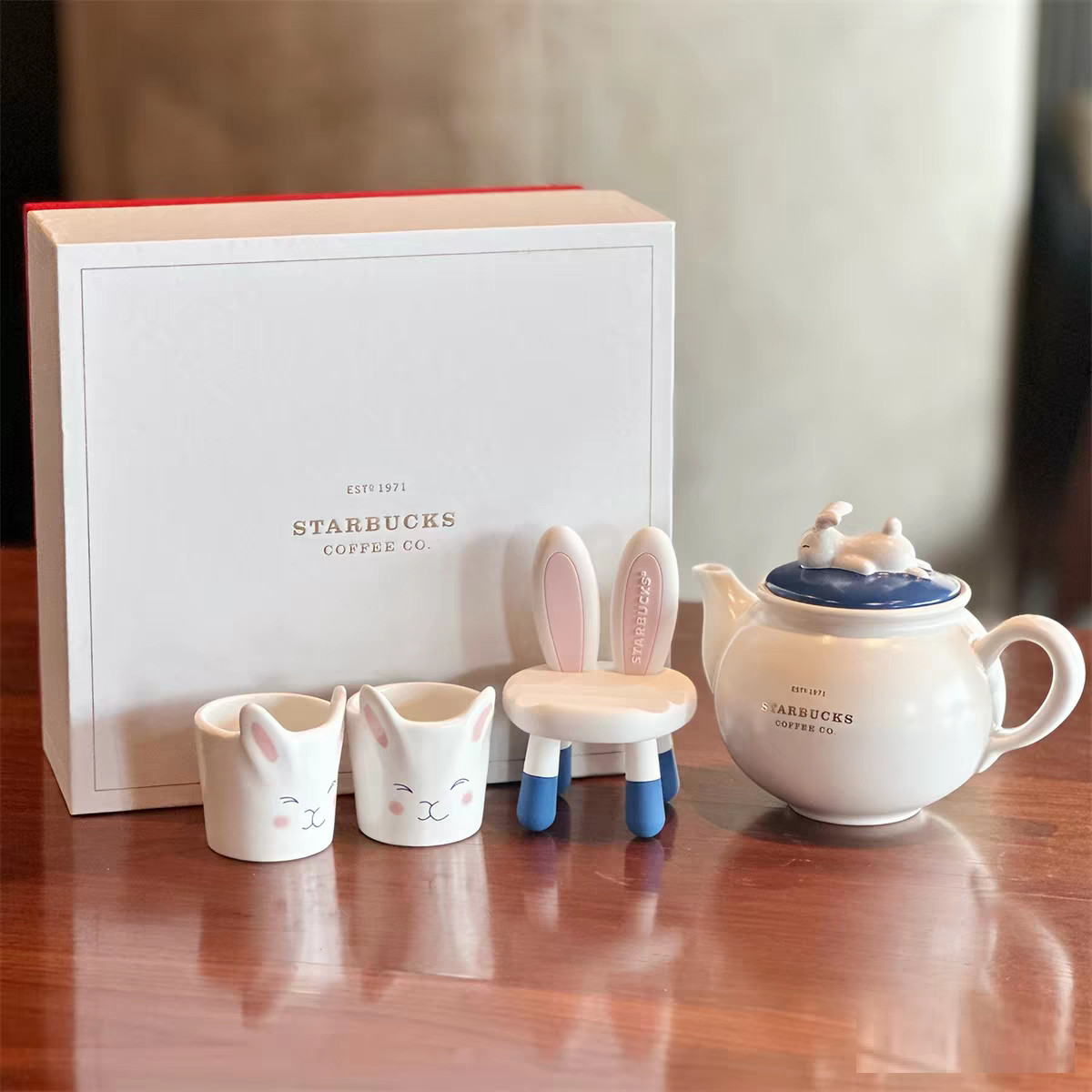 Starbucks Cute Bunny Rabbit Ceramic Teapot Set | Limited Edition 4-Piece Tea Set Starbucks Cute Bunny Rabbit Ceramic Teapot Set | Limited Edition 4-Piece Tea Set
