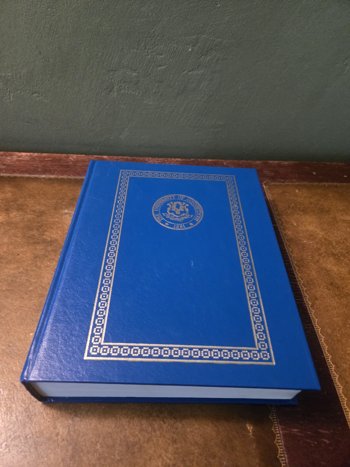 1980 University Of Connecticut Alumni Directory Hardcover