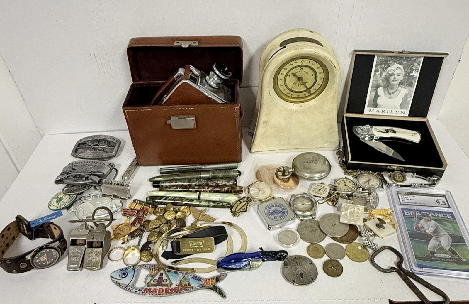 HUGE VINTAGE JUNK DRAWER LOT MILITARY WATCHES CAMERA SPORTS CARD JEWELRY BANK HUGE VINTAGE JUNK DRAWER LOT MILITARY WATCHES CAMERA SPORTS CARD JEWELRY BANK