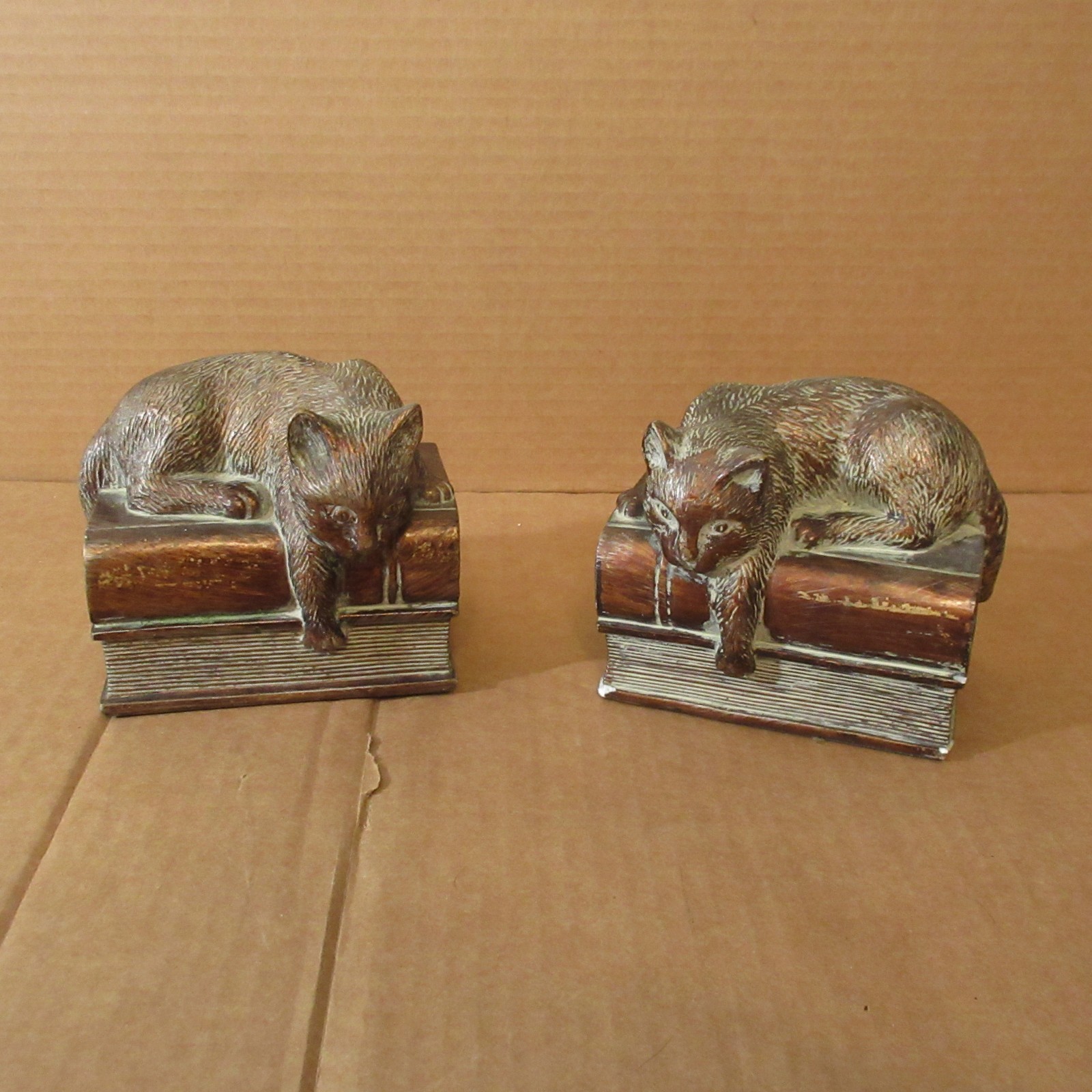 Vtg Faux Bronze Wood Finish Cats on Books Shelf HEAVY Bookends Pair *damage*