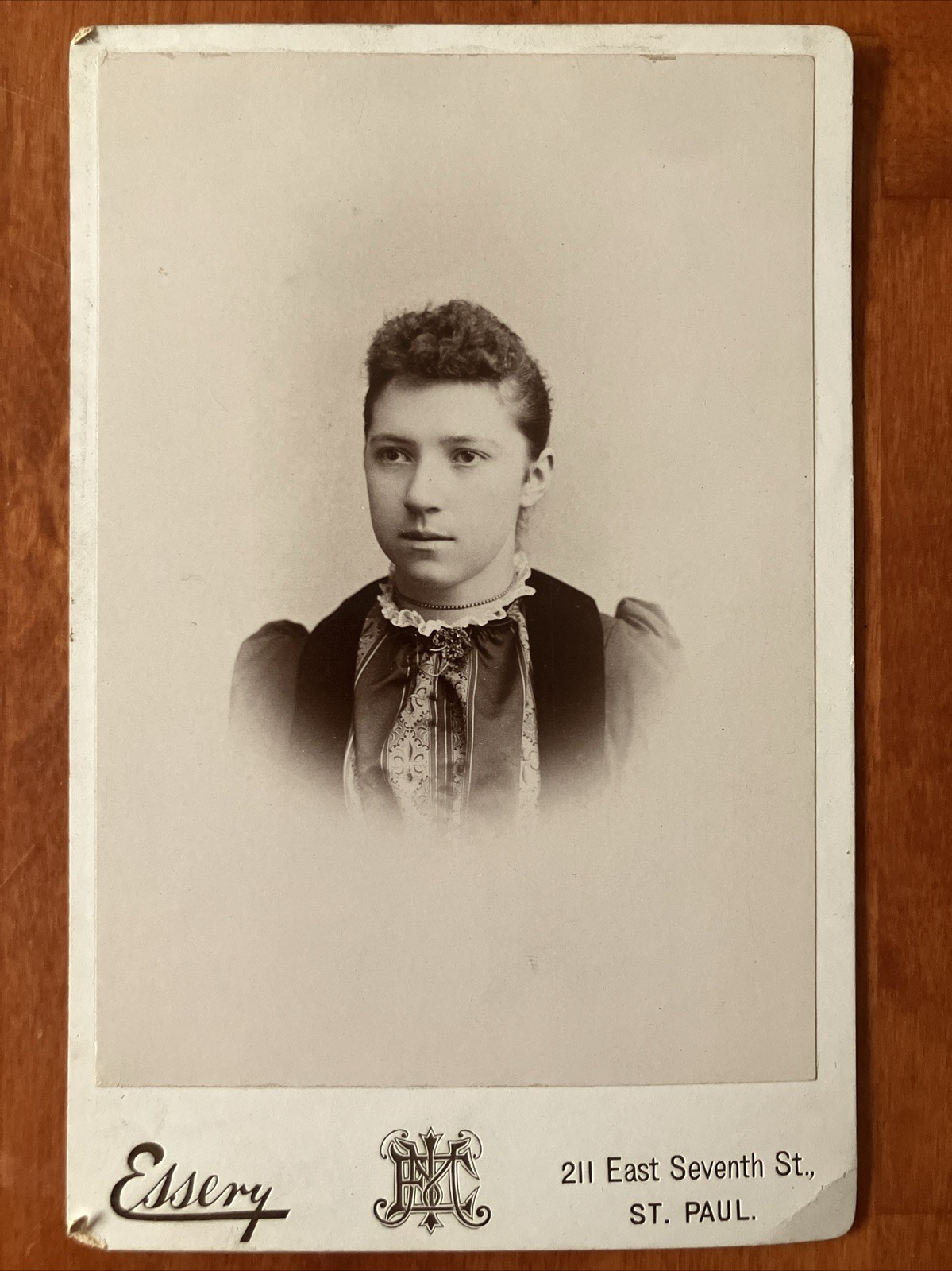 Pretty Young Lady Cabinet Card Antique Photo Essery St Paul MN