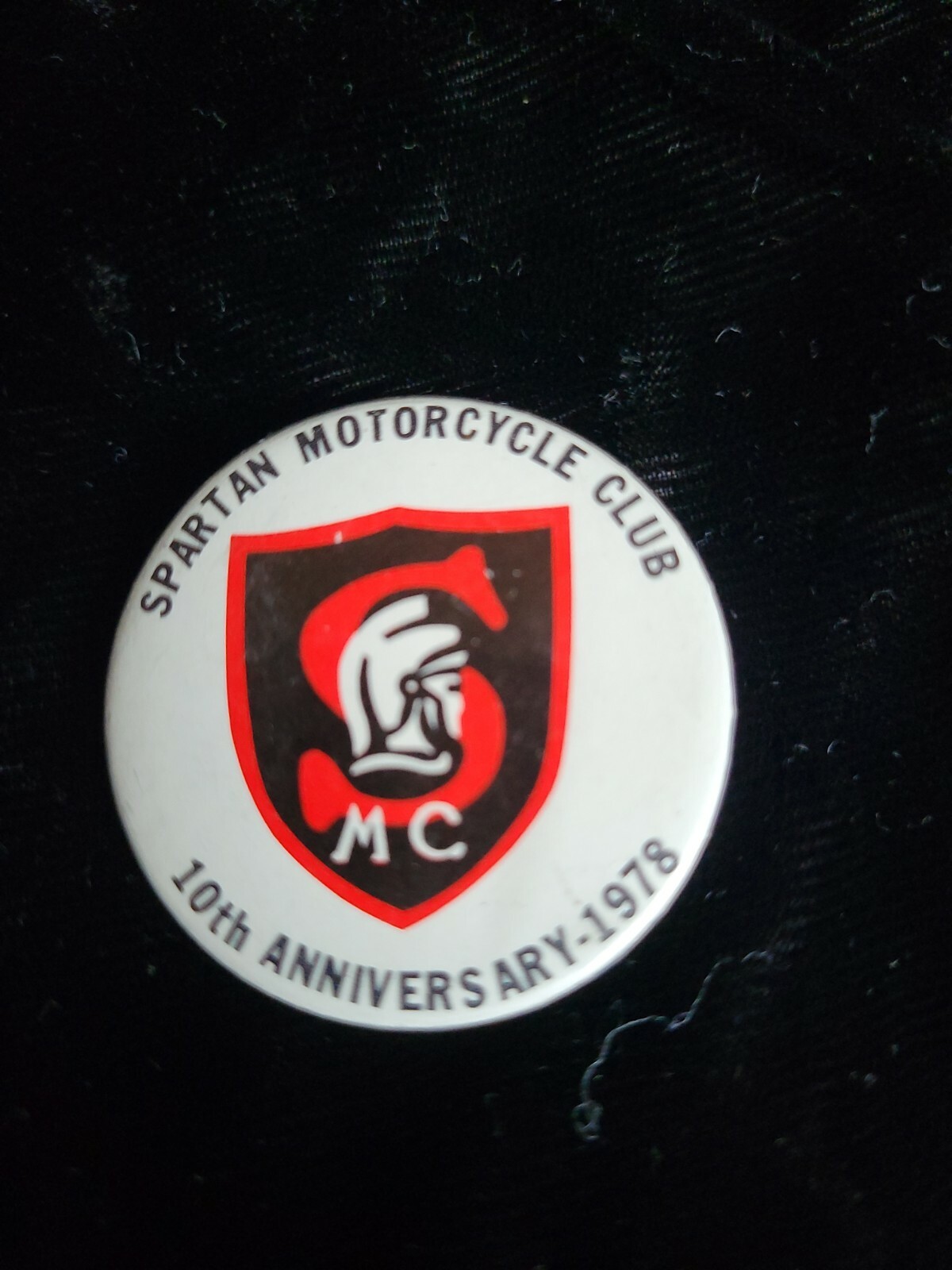 SPARTAN  MC MOTORCYCLE CLUB BUTTON PIN GAY LGBT 1978 