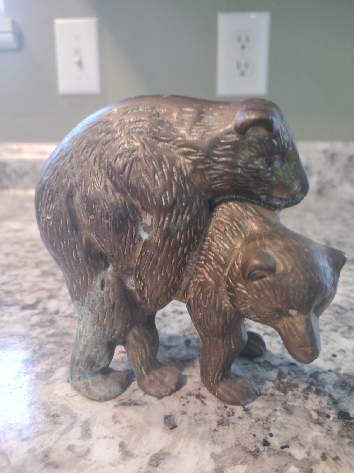 Vintage Solid Brass Mating Bears Wildlife Collectible Figurine