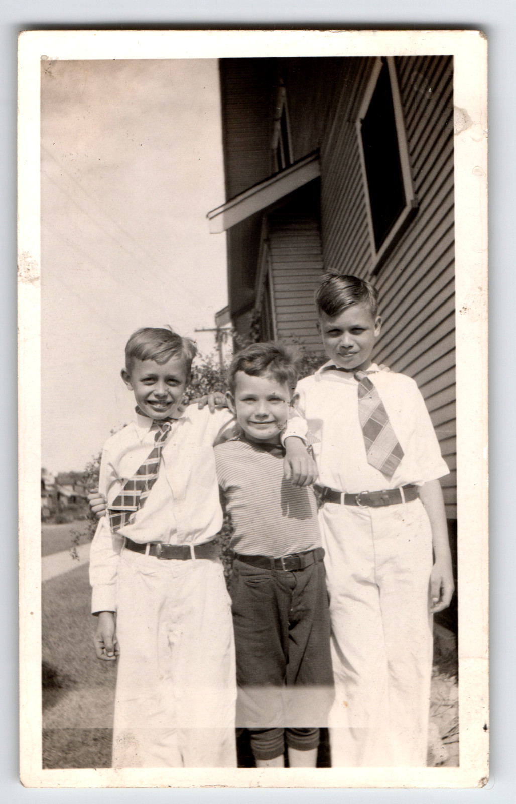 Photo Three Young Boys Brothers Dressed in Ties Outdoors by House Vintage c1950 Photo Three Young Boys Brothers Dressed in Ties Outdoors by House Vintage c1950