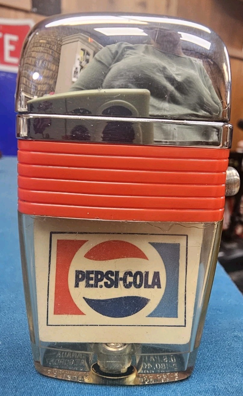 Vintage Scripto Vu-Lighter Features A Mid-Century Pepsi Cola Insert Vintage Scripto Vu-Lighter Features A Mid-Century Pepsi Cola Insert