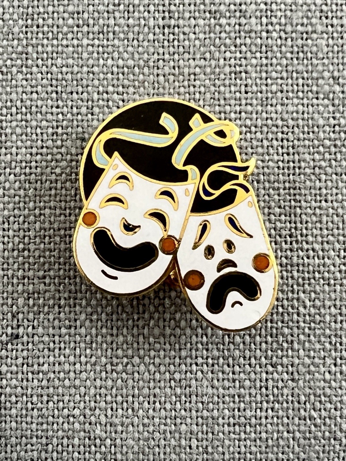 Vintage Comedy Tragedy Theater Masks 1” Enamel Lapel Pin Gold Tone Taiwan Vintage Comedy Tragedy Theater Masks 1” Enamel Lapel Pin Gold Tone Taiwan