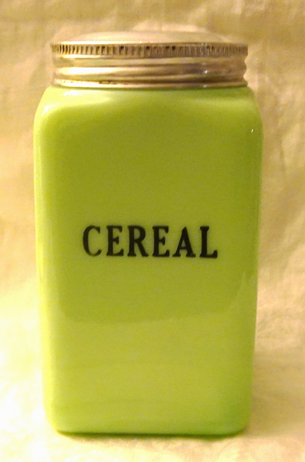 McKee Jadeite 28 oz. McKee Jadeite 28 oz.