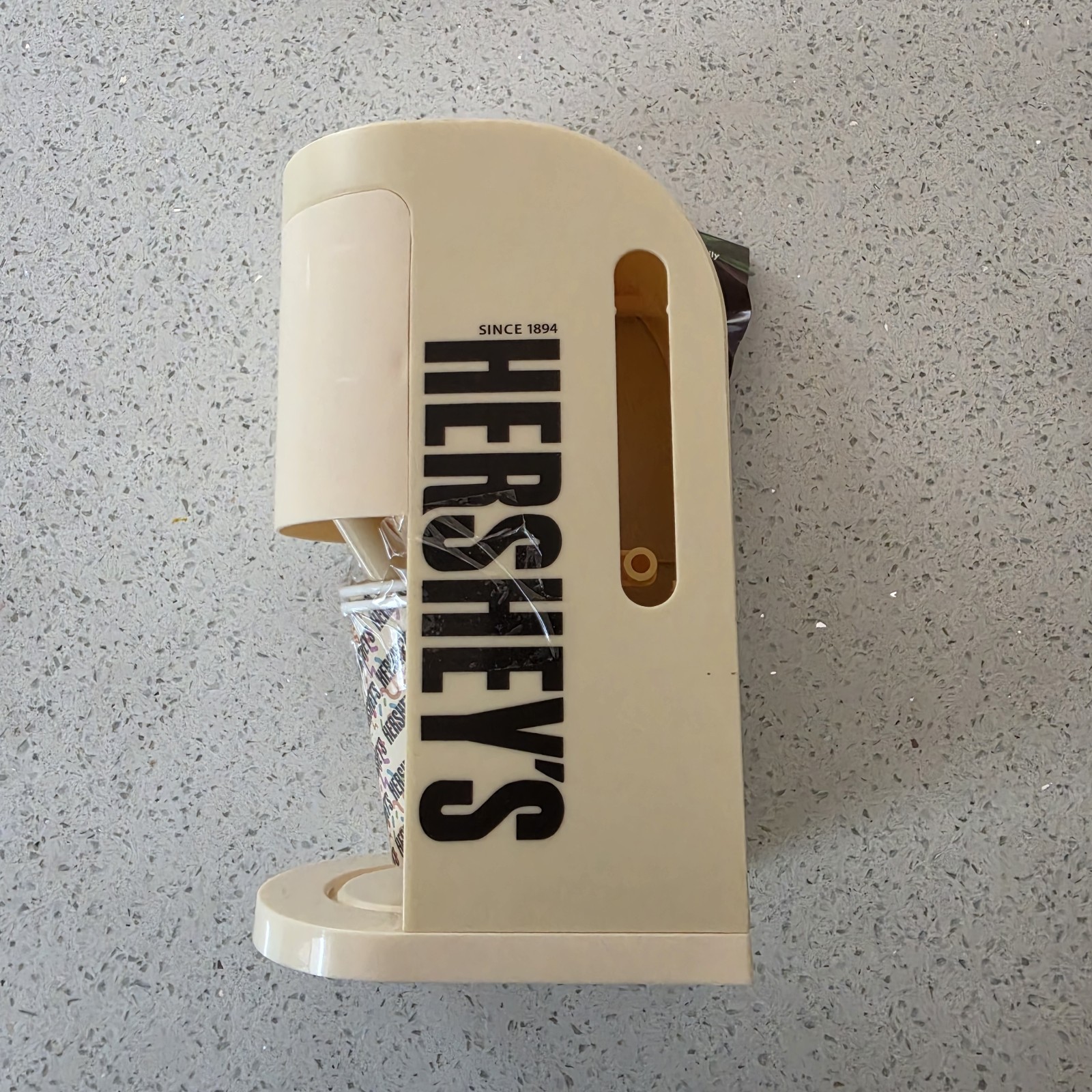 Vintage Hershey\'s chocolate Unique Plastic Stand Mixer New w/ cups Rare, working