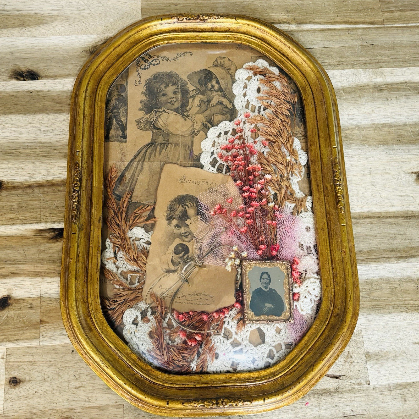 Antique Victorian Flower Arrangement Memorial Oval Convex Bubble Glass Frame