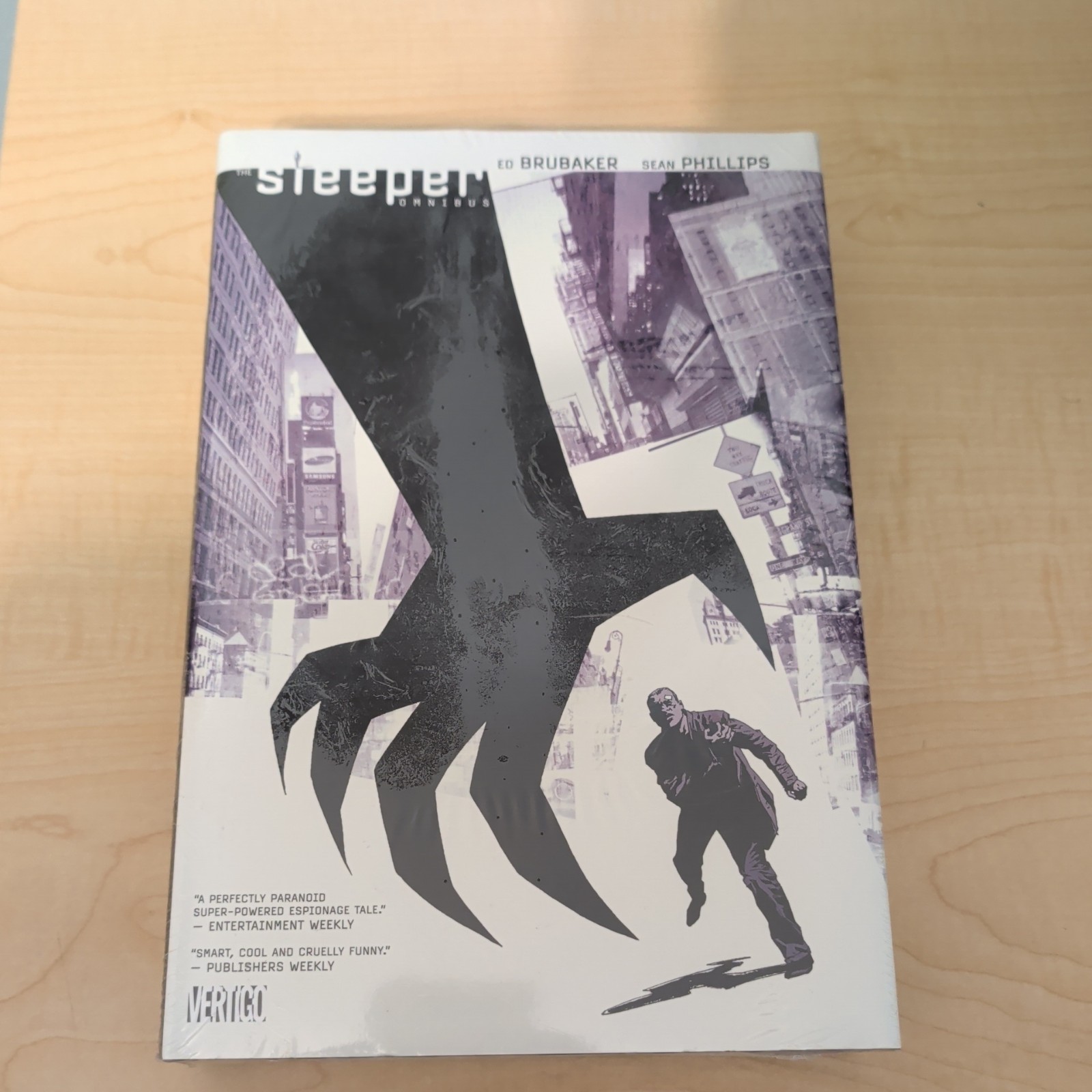 The Sleeper Omnibus Hardcover Omnibus Ed Brubaker Sean Phillips