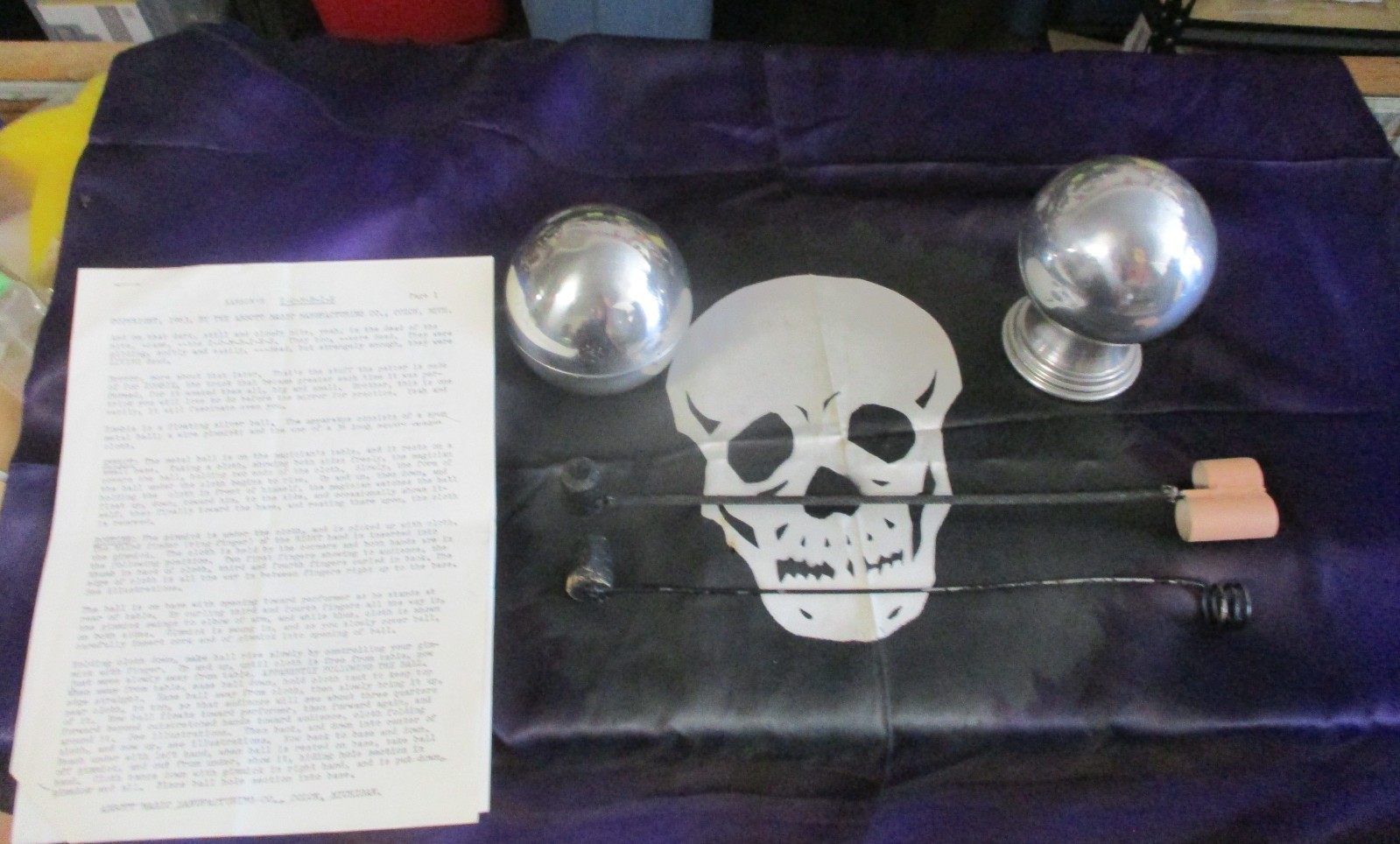 RARE Abbott Magic Zombie floating ball ca 1960 RARE Abbott Magic Zombie floating ball ca 1960