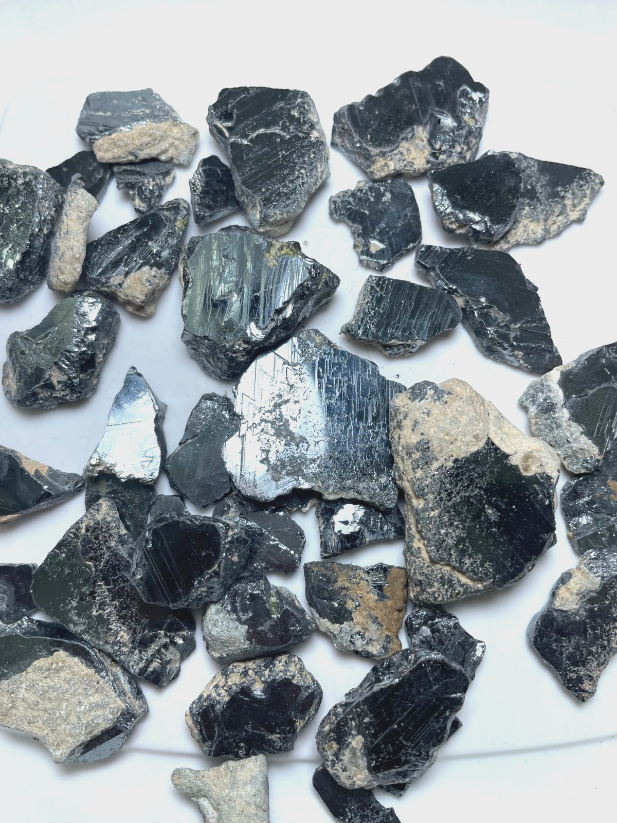 220g Natural rough Hematite crystal lot from Pakistan