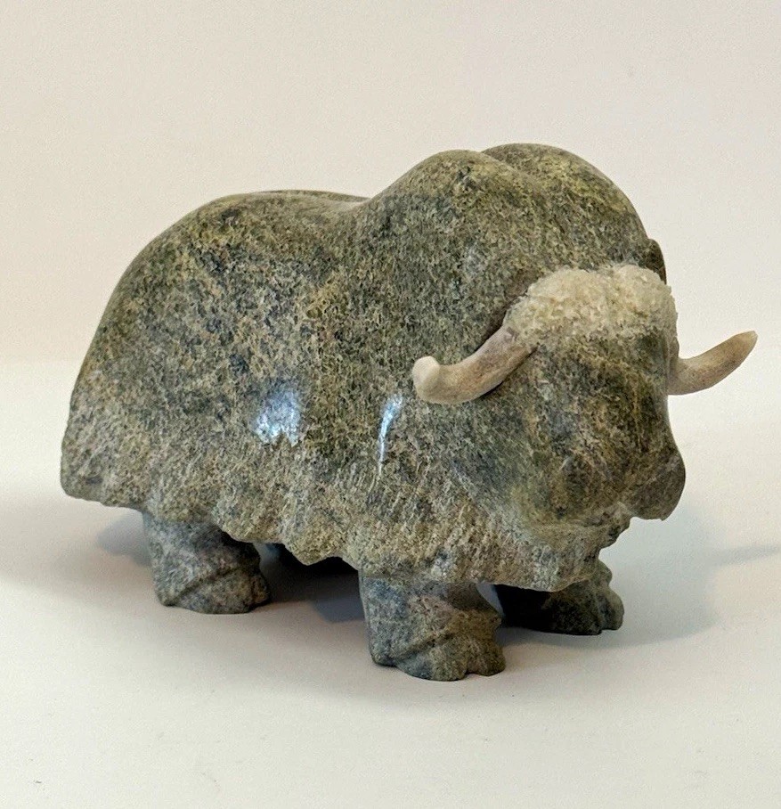 Inuit Musk Ox Carving Green Stone Antler Signed JJ? Canada Eskimo Art Tag