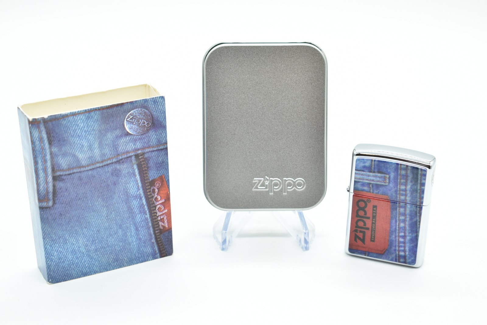 Zippo - LEVI'S BLUE JEANS LIGHTER, Nov 1996, Chrome, Niagara Falls Ontario Zippo - LEVI'S BLUE JEANS LIGHTER, Nov 1996, Chrome, Niagara Falls Ontario