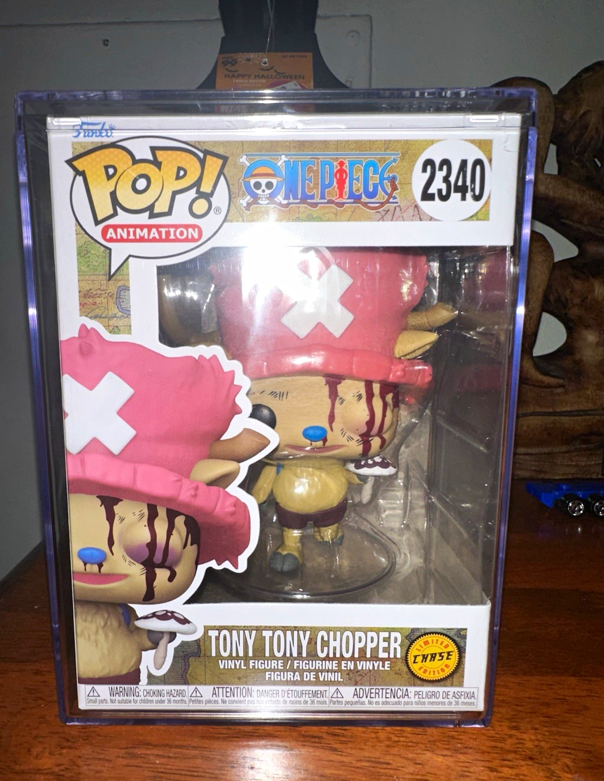 Funko Pop Vinyl One Piece Tony Tony Chopper Chase #2340 W/ hardstack protector
