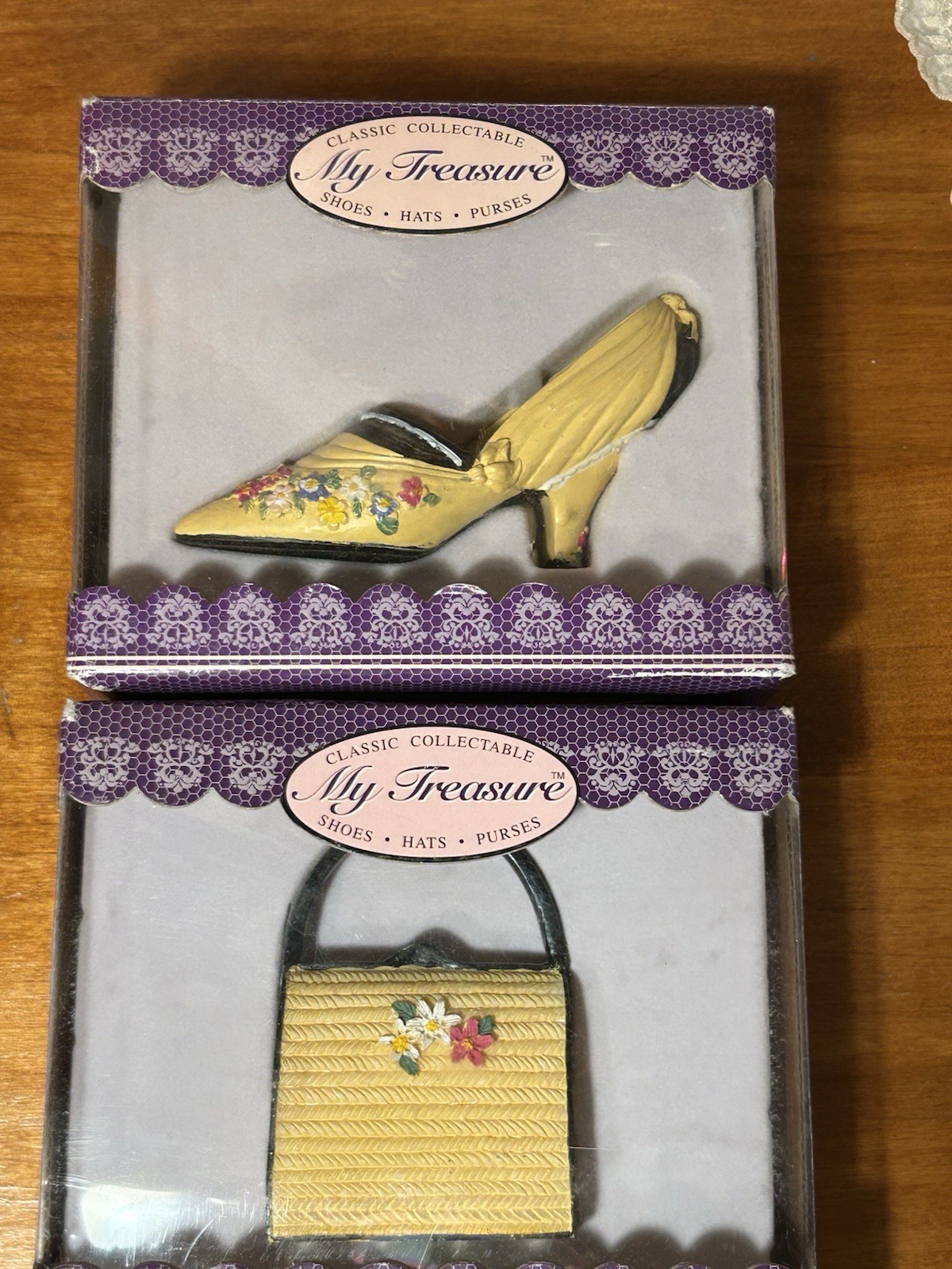 My Treasure 1999 Matching Shoe And Purse Figurine Set With Boxes Kingsbridge Han My Treasure 1999 Matching Shoe And Purse Figurine Set With Boxes Kingsbridge Han