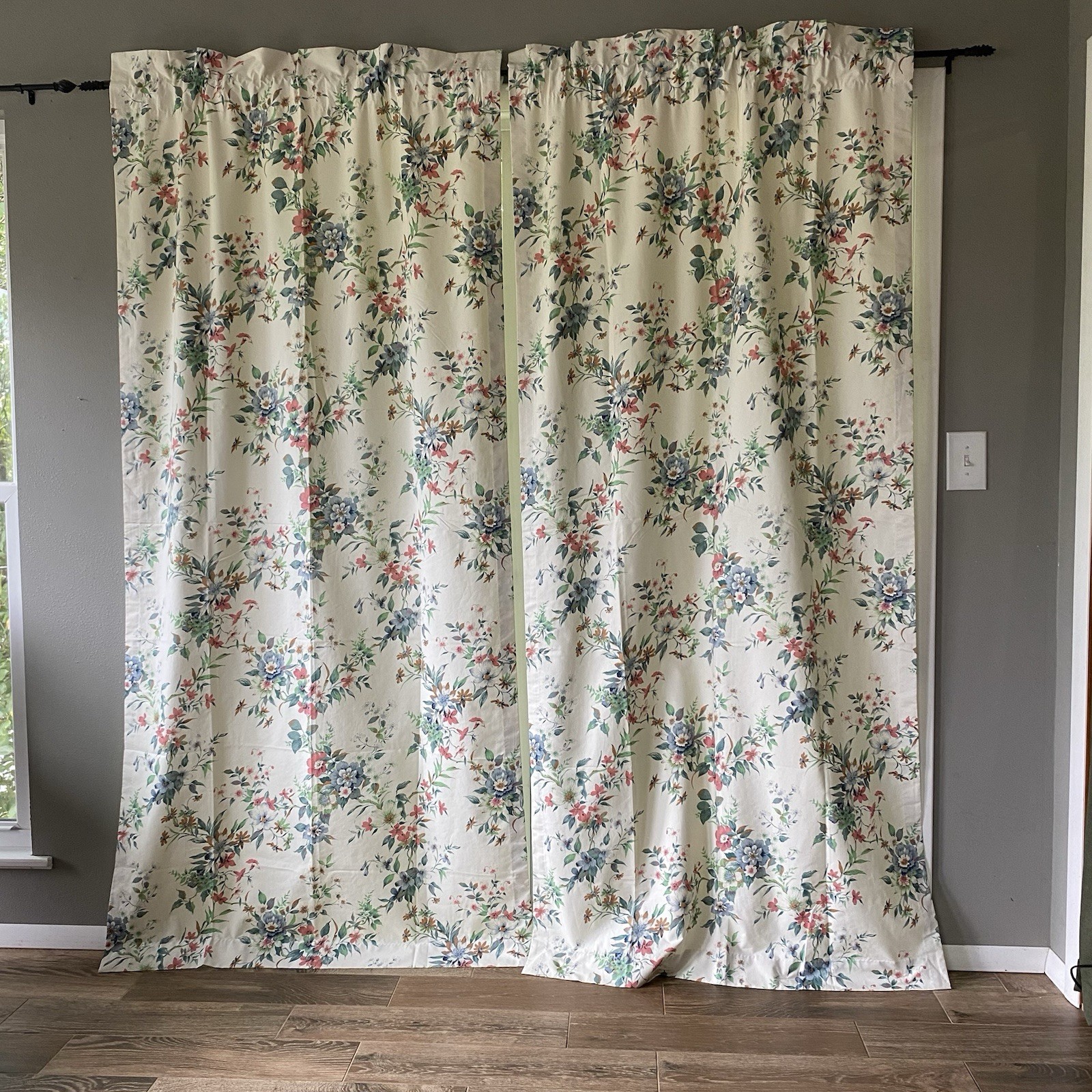 Vtg Burlington Drapes “Country Cottage Floral “ 6 Panels 41”x85 3/4”